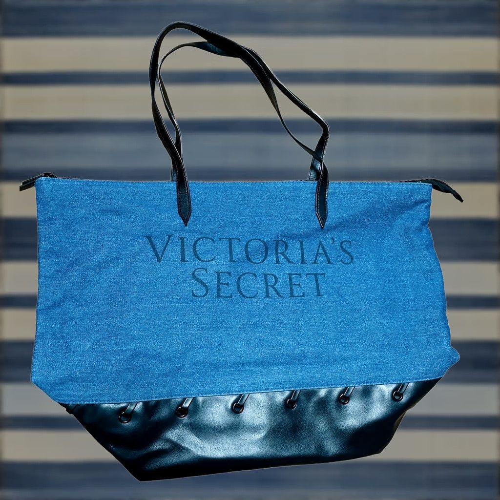 Victoria's Secret VICTORIA'S SECRET Carry All Denim/Faux Leather XL Tote Bag & Pouch Blue/Black Tote Bag Womens XL 2018 City Carry All Size ONE SIZE - 1 Thumbnail