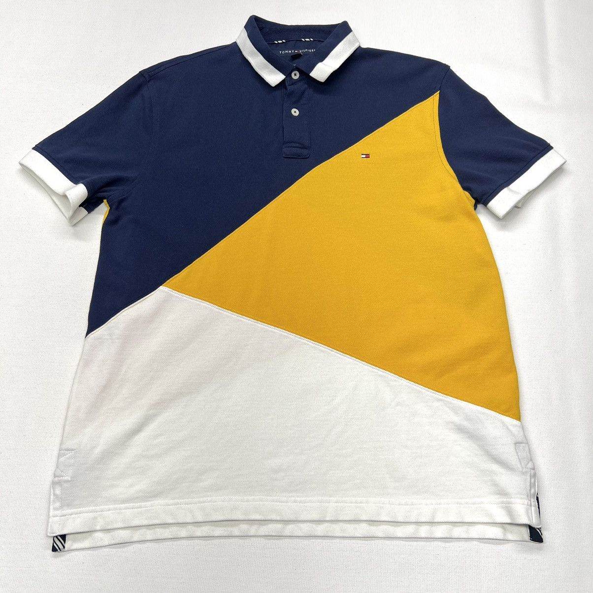 Tommy Hilfiger Tommy Hilfiger Polo Blue Yellow Custom Fit White Golf Flag Size US L / EU 52-54 / 3 - 1 Thumbnail