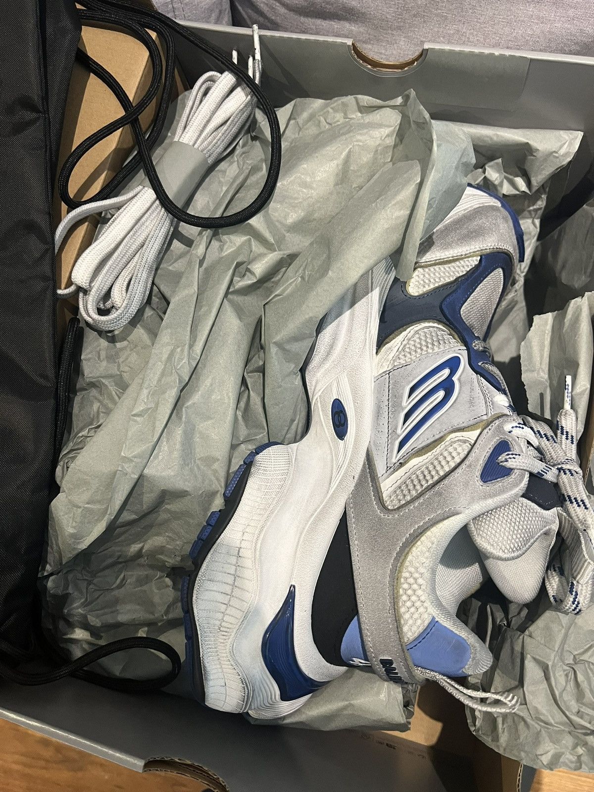 Balenciaga Balenciaga cargo sneakers Size US 9 / EU 42 - 2 Thumbnail
