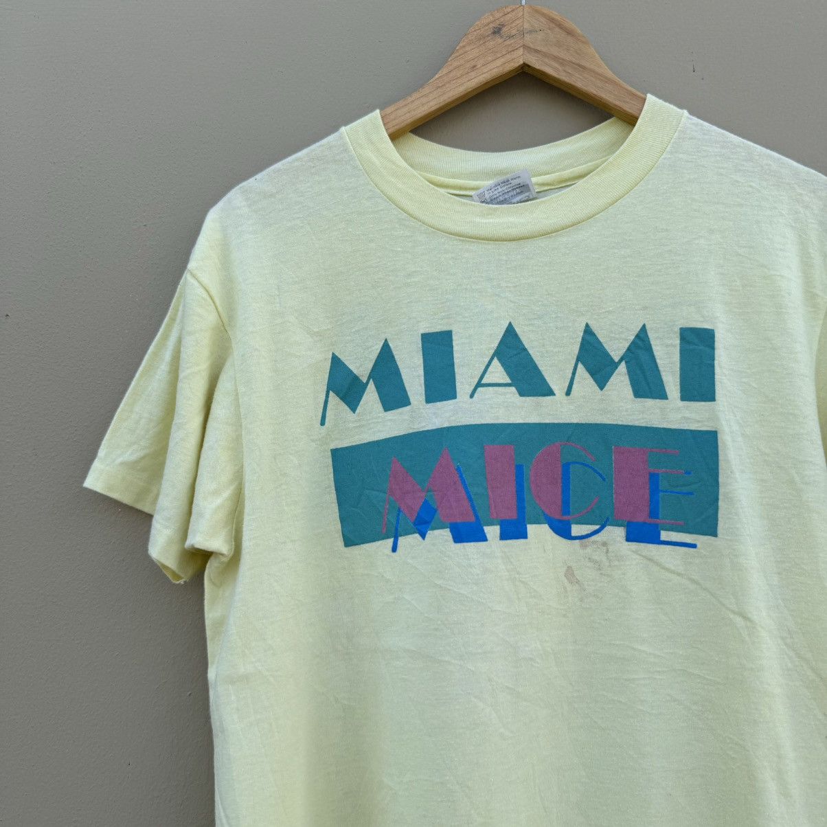 Vintage Vintage miami mice 90s tee Size US L / EU 52-54 / 3 - 2 Thumbnail