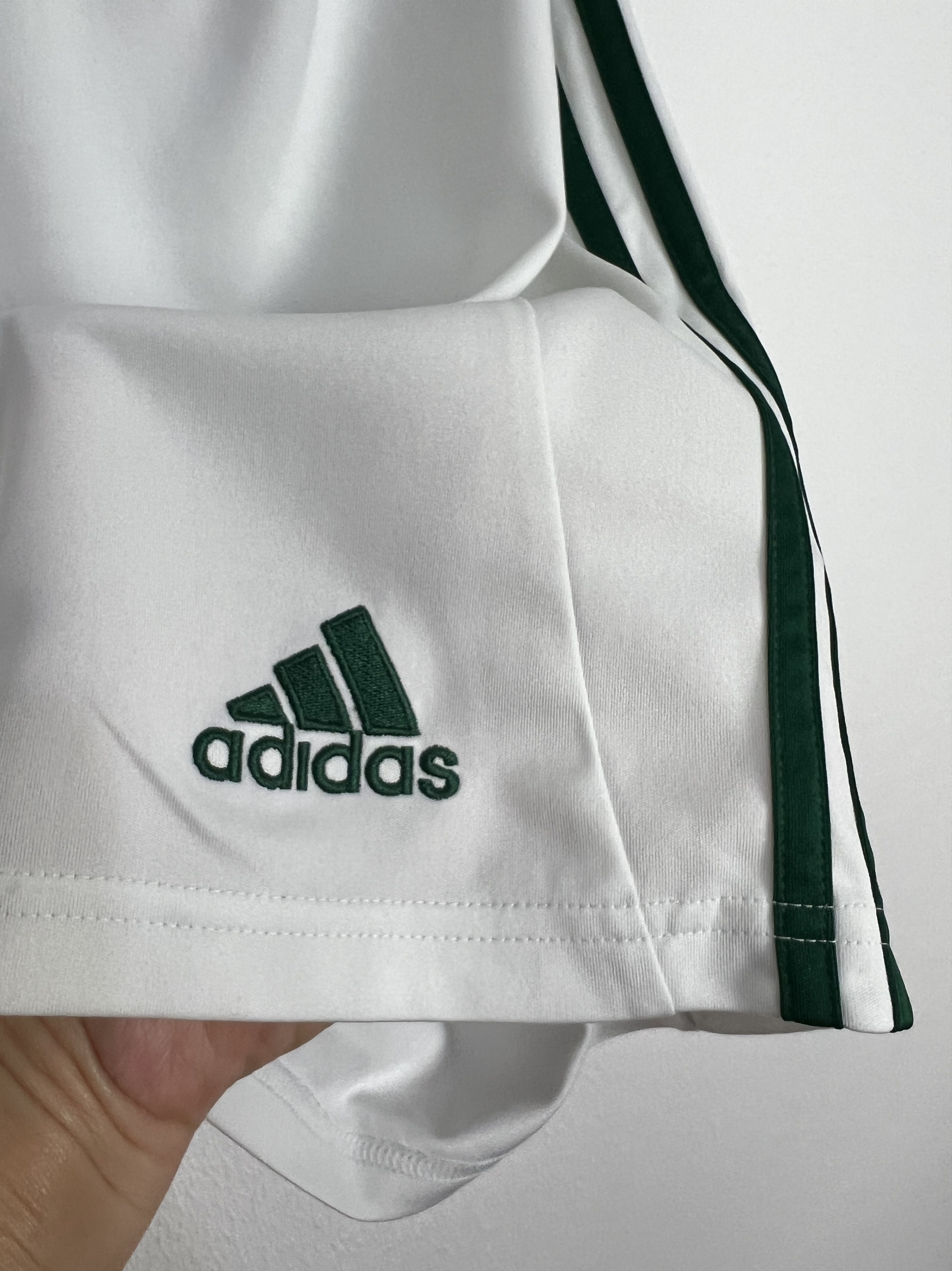 Adidas Vintage Adidas Bayer 04 Leverkusen Football Shorts Soccer Size US L / EU 52-54 / 3 - 3 Thumbnail