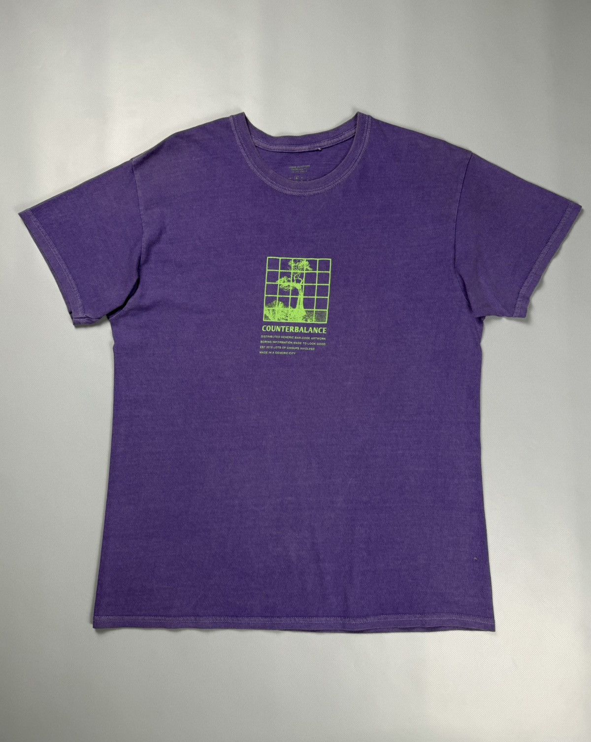 Urban Outfitters Counterbalance Crazy Y2K T-Shirt Tee Size M Size US M / EU 48-50 / 2 - 3 Thumbnail