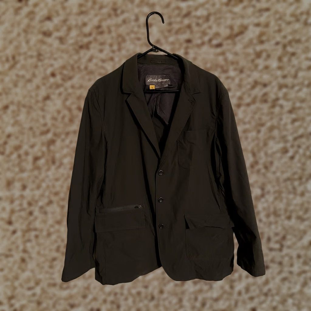 Eddie Bauer Eddie Bauer Travex Voyager Travel Blazer Jacket Sport Coat - Men's 44 Gray Nylon 3 Button, Regular, Blazer, Travel, Eddie Bauer, Mens Size 44R - 1 Thumbnail