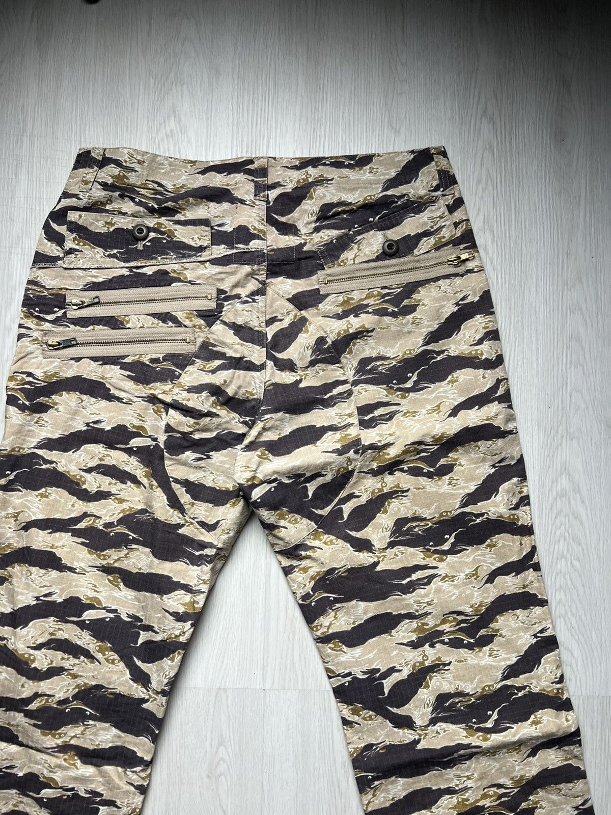 NADA SS05 Nada Rebirth To Tabura Rasa Tiger Stripe Communist Army Size US 34 / EU 50 - 4 Thumbnail
