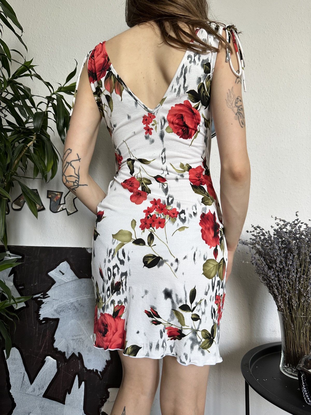 Beauty Beast Stunning vintage floral buckle wrapped asymmetrical dress Size XS / US 0-2 / IT 36-38 - 5 Thumbnail