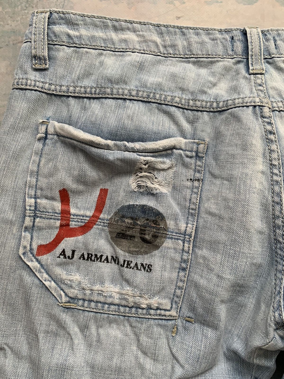 Armani Armani Y2K Distressed Denim Shorts Hype 2000s Destroyed Rare Size US 36 / EU 52 - 7 Thumbnail