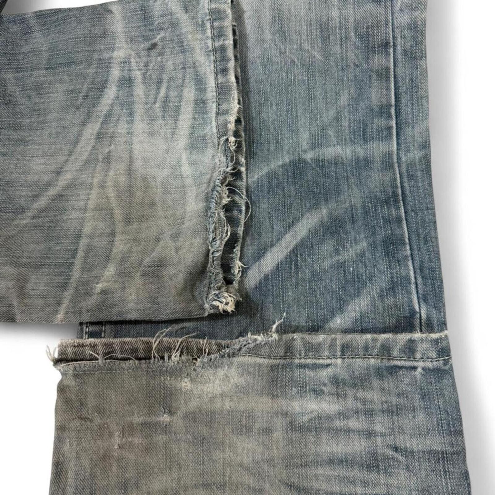 True Religion Shane jeans straight leg vintage article Size US 31 - 6 Thumbnail