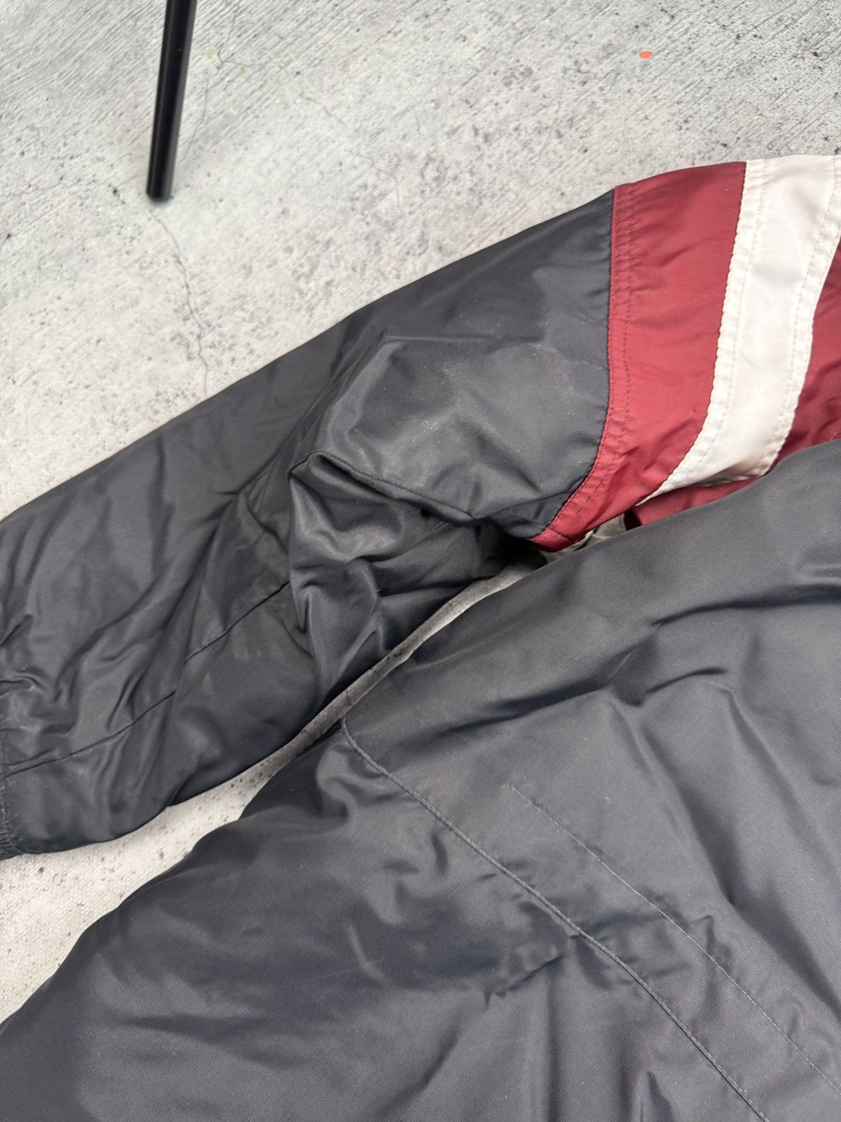 Nike Nike Vintage Puffer Jacket Big Logo Swoosh Size US L / EU 52-54 / 3 - 8 Thumbnail