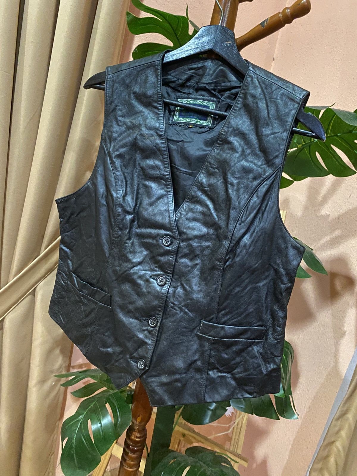 Other Vintage Kumho Black Leather Vest Deep Classic Western Style Size US M / EU 48-50 / 2 - 2 Thumbnail