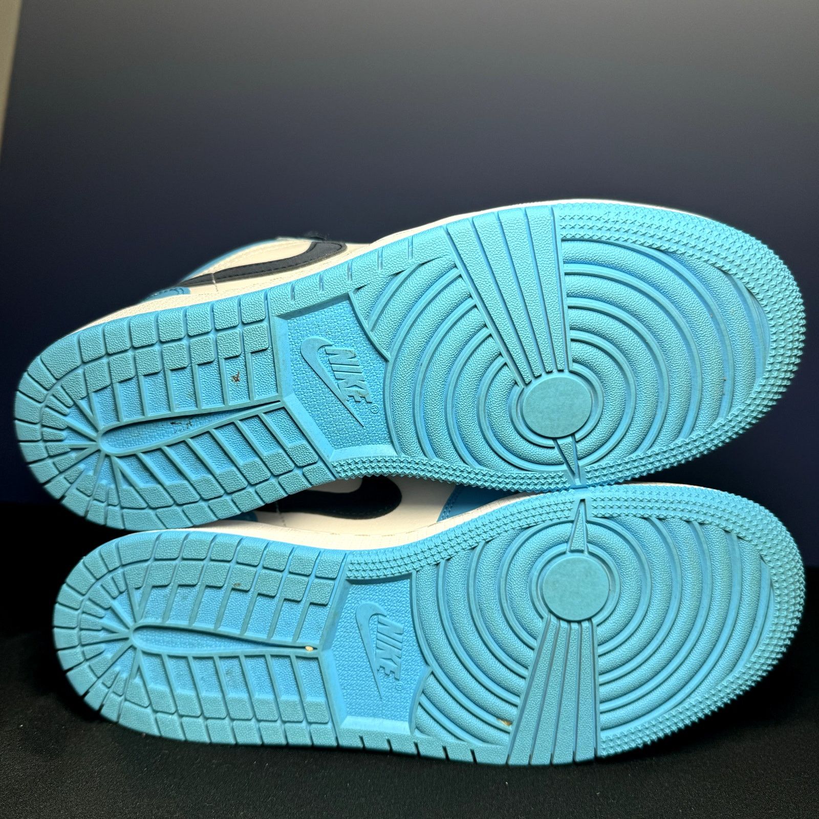 Jordan Brand × Nike Nike Air Jordan 1 Low GS UNC Men's Shoes - Size 5 Size US 5 / EU 37 - 7 Thumbnail