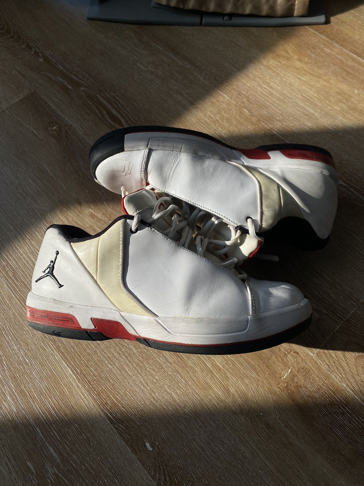 Jordan Brand Jordan Te 3 low top sneakers sportswear Size US 8 / EU 41 - 2 Thumbnail