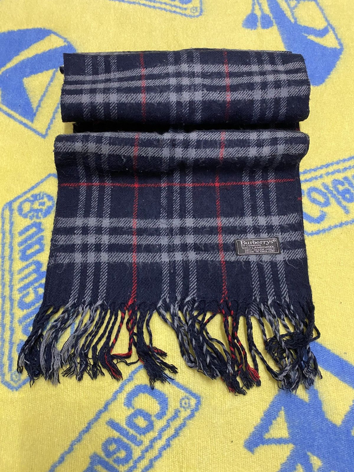 Burberry Burberry's Lambswool x Made in England Size ONE SIZE - 10 Thumbnail
