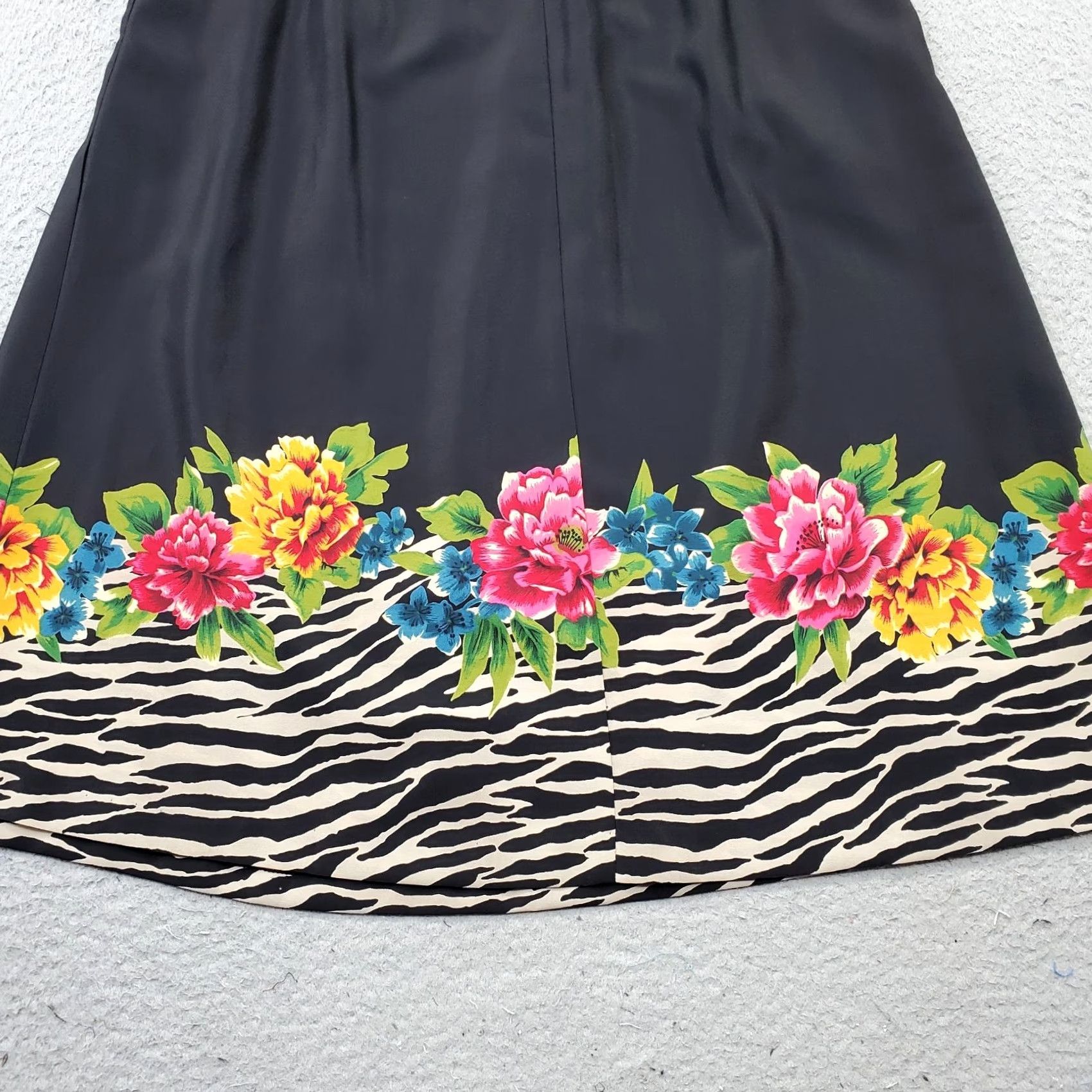 Vintage Maggie Sweet Midi Skirt Women S Multi Floral Print Elastic Waist Stretchable Size 28" / US 6 / IT 42 - 7 Thumbnail