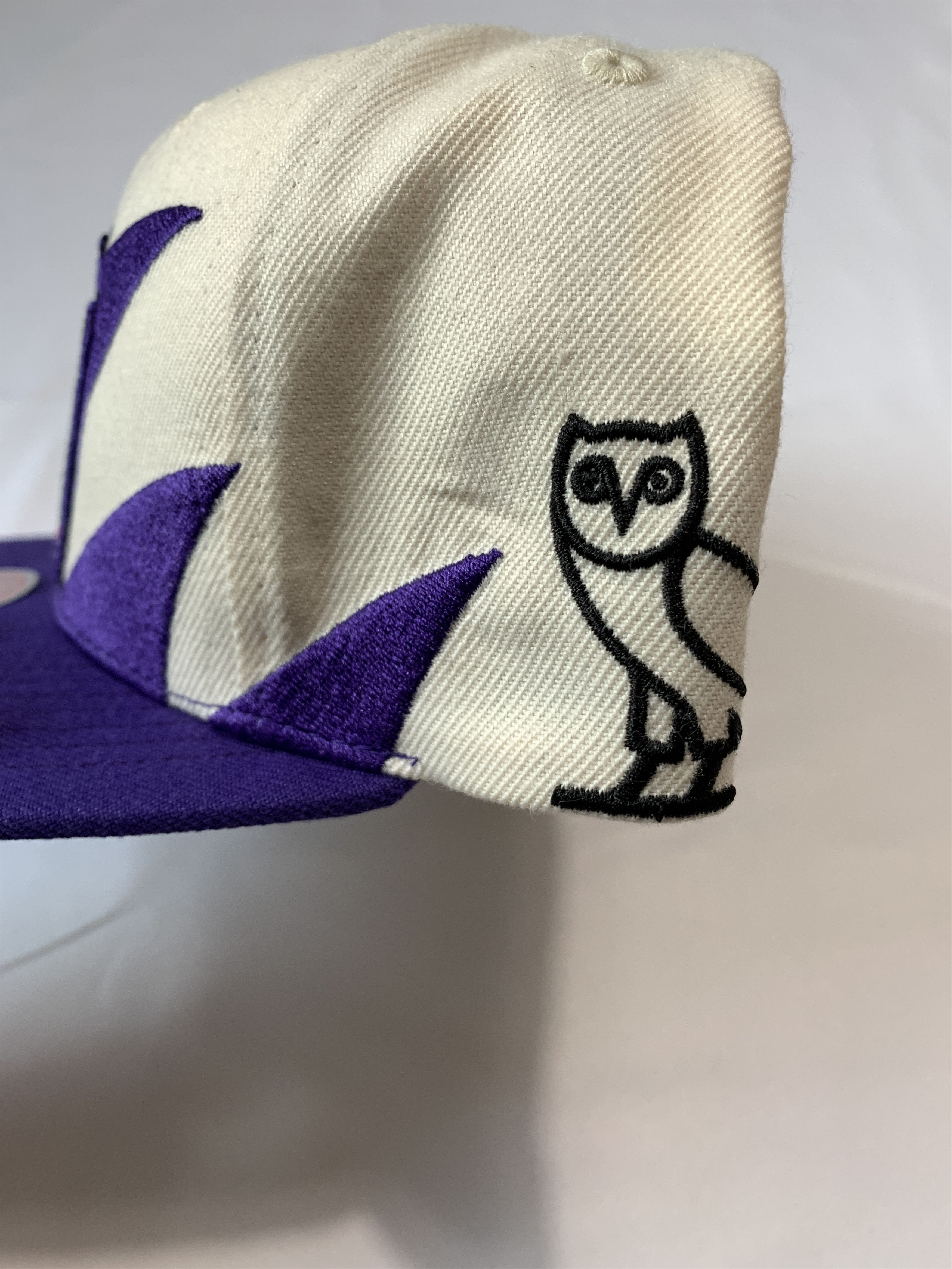 Drake OVO X Mitchell & Ness '95 Raptors OG Owl Hat Snapback Cap Size ONE SIZE - 4 Thumbnail