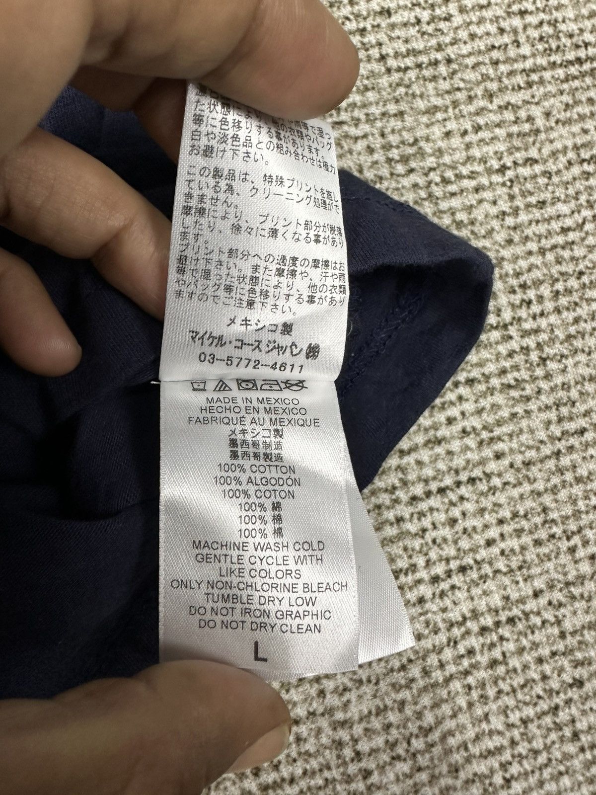 Michael Kors Michael Kors Big Logo Tshirt A984 Size US L / EU 52-54 / 3 - 10 Thumbnail