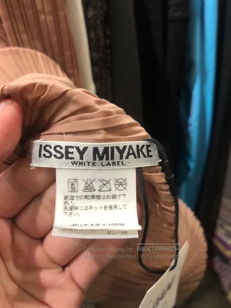 Issey Miyake Issey Miyake Main Line Latte Ruched Shirt Size S / US 4 / IT 40 - 7 Thumbnail