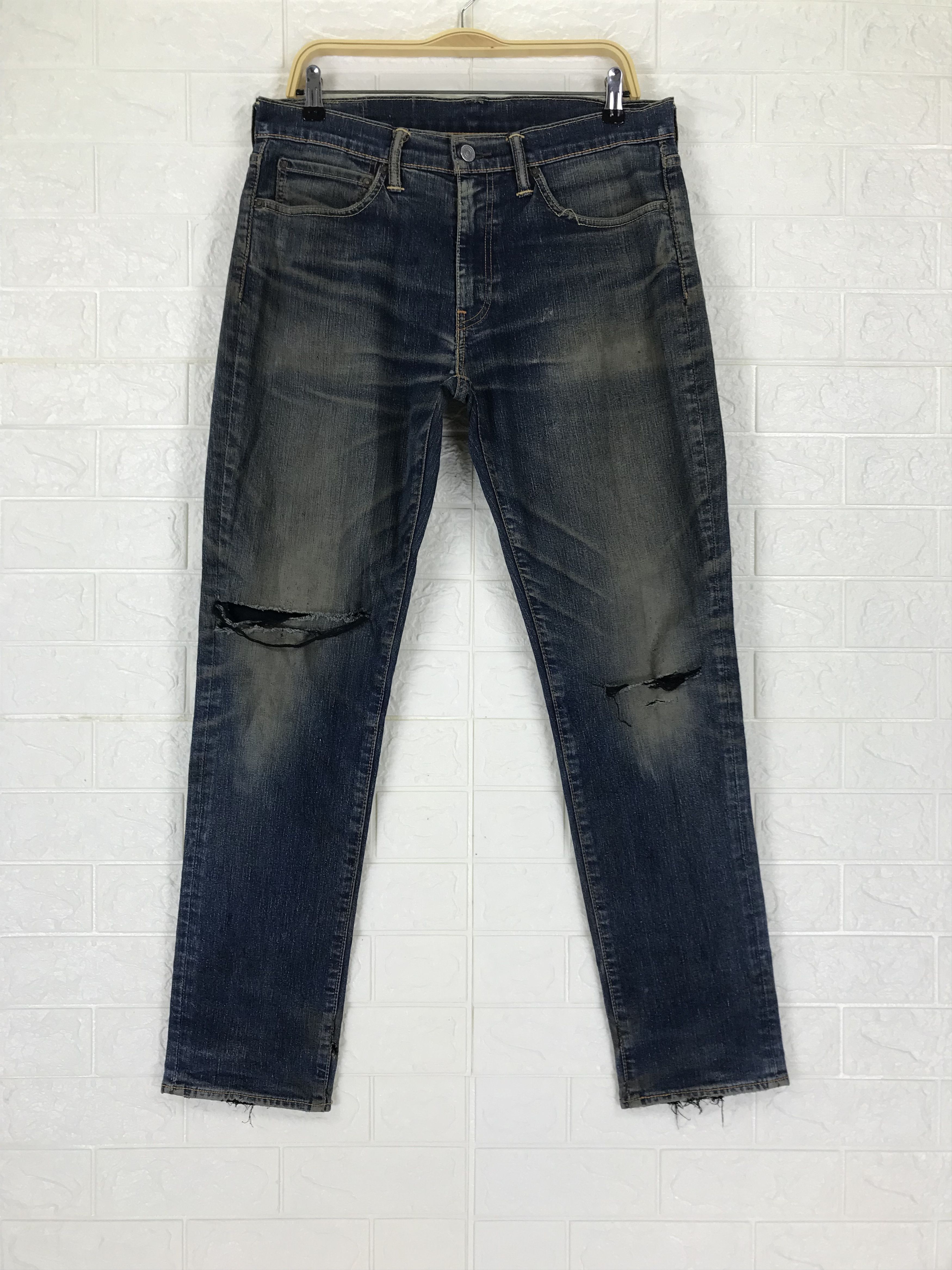 Levi's Vintage Levi's 511 Slim Cut Jeans Distressed Denim Size US 34 / EU 50 - 1 Thumbnail