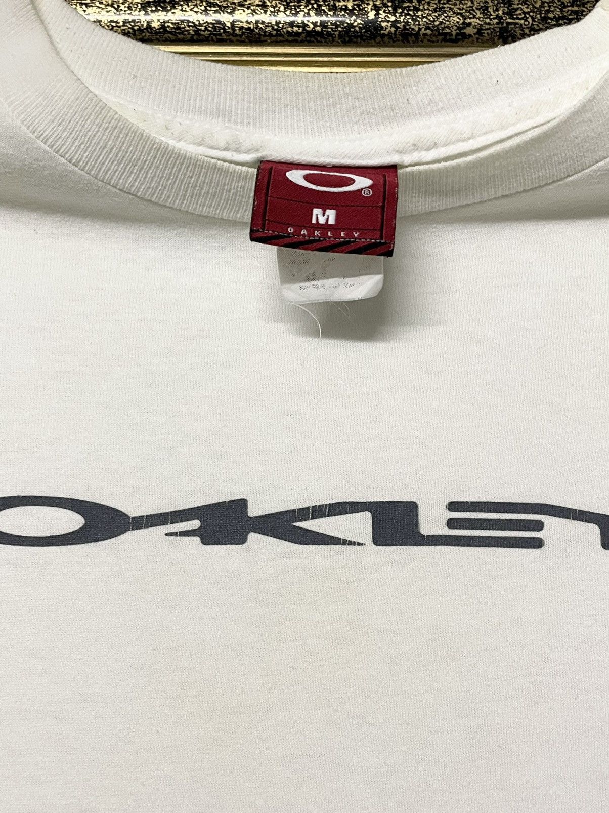 Oakley Vintage 90s Og Designer Oakley Software Distressed Tshirt Size US M / EU 48-50 / 2 - 9 Thumbnail