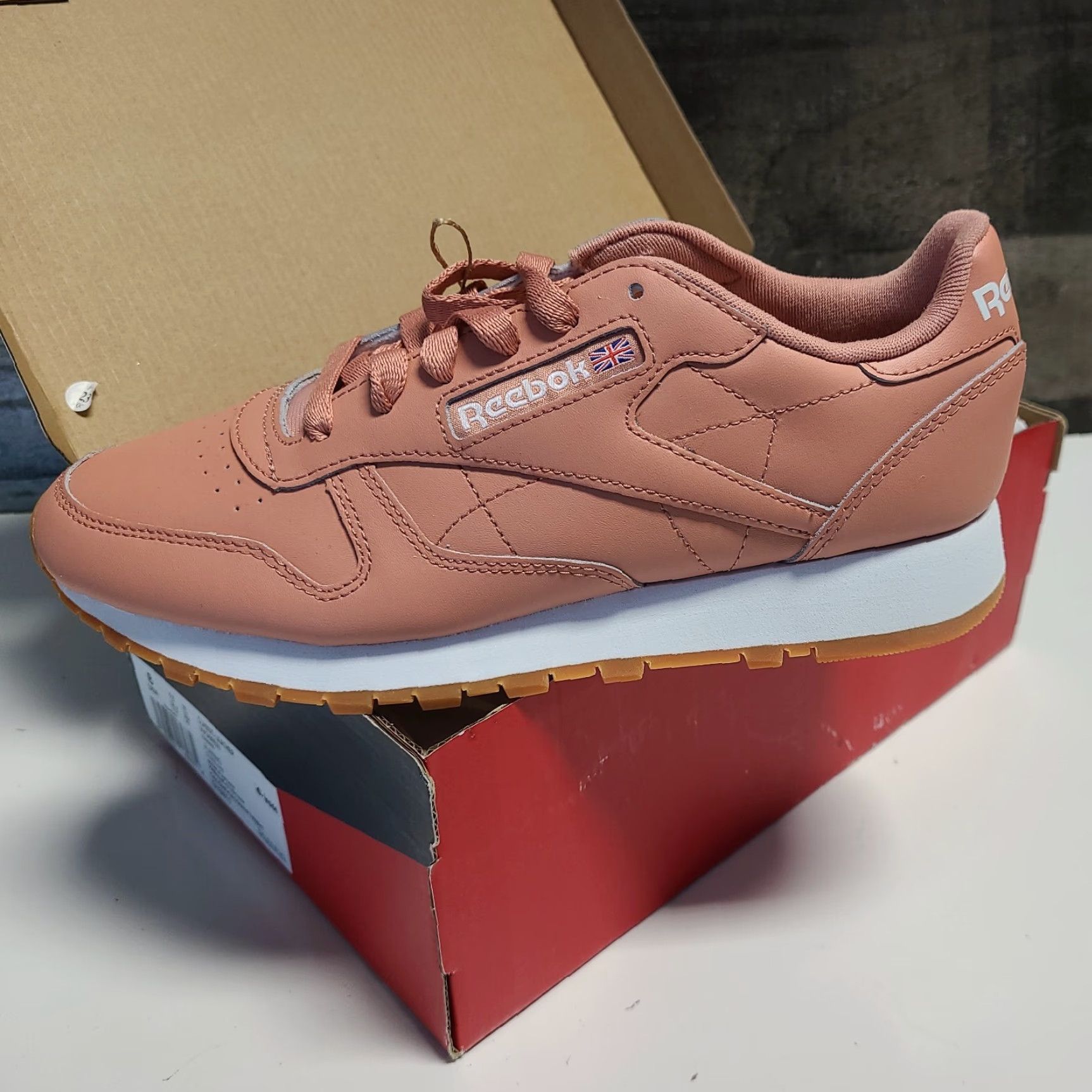 Reebok Reebok Women Sneakers Classic Leather White Gum Bottom SZ 8 GY6811 Patent Leather CN0771 Size 26" / US 2 / IT 38 - 3 Thumbnail