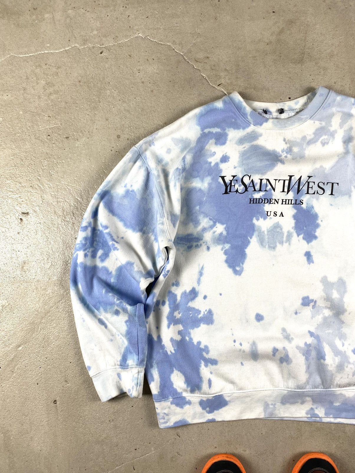 Band Tees Vintage Kanye West Ye Saint West Hidden Hills USA Sweatshirt Size US L / EU 52-54 / 3 - 3 Thumbnail