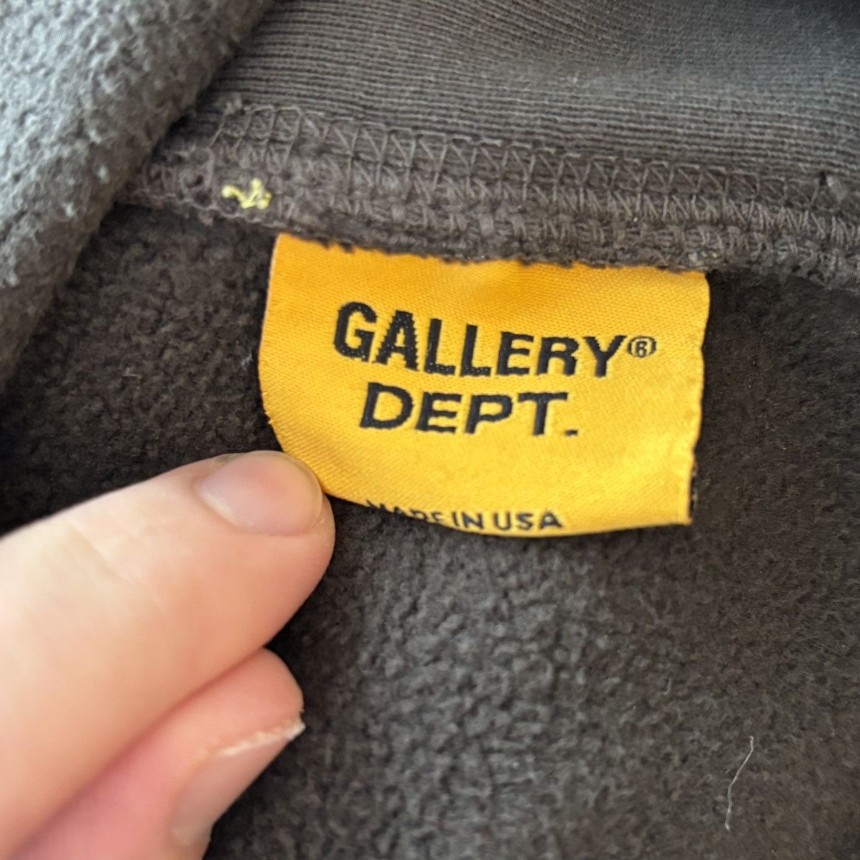 Gallery Dept. Gallery dept Size Logo Hoodie Size XL Size US XL / EU 56 / 4 - 4 Thumbnail