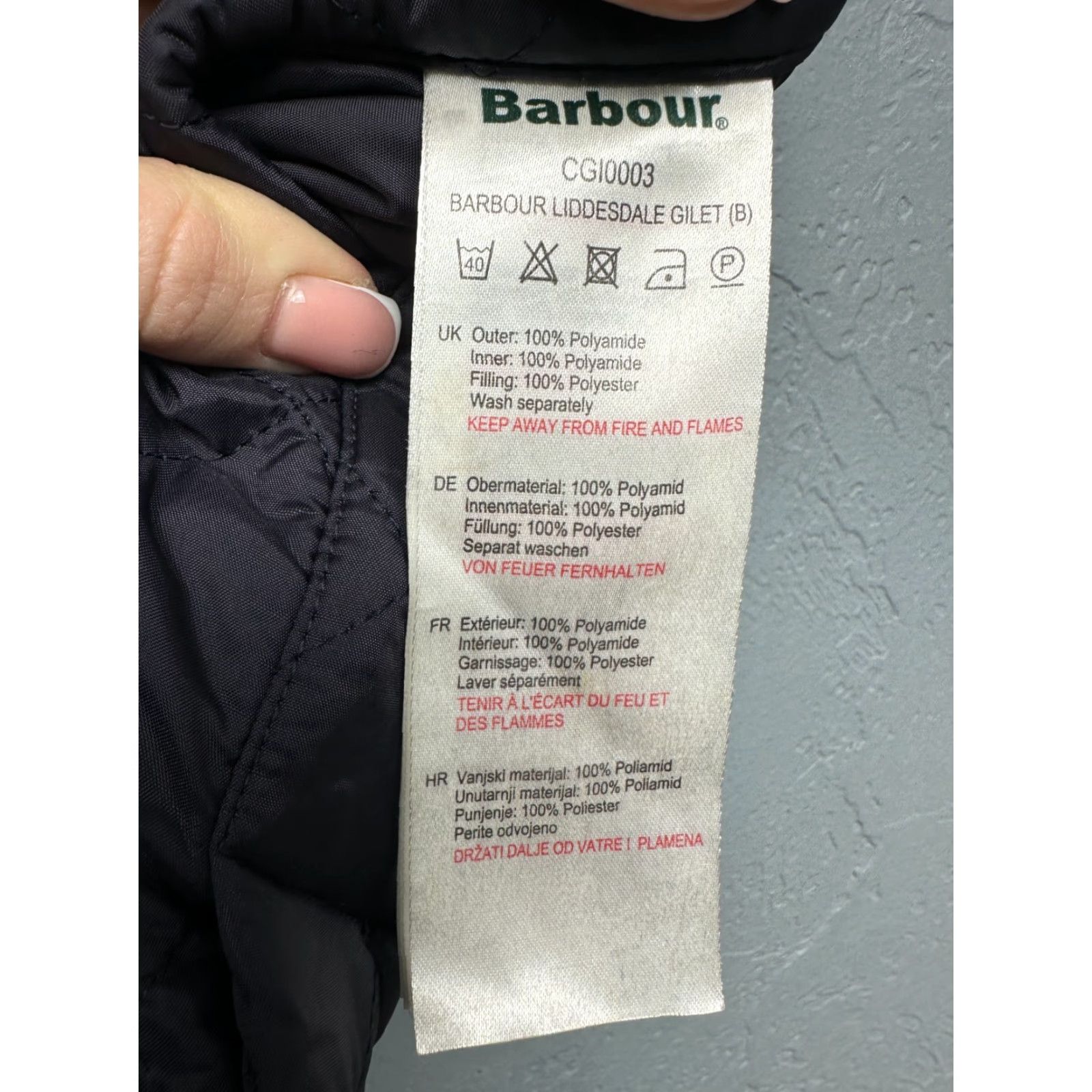 Barbour Barbour Crest Gilet Quilted Vest Barbour Crest Gilet Quilted Vest Navy Blue Barbour Vintage Mens(Junior) Crest Gilet Quilted Vest Size S Size US S / EU 44-46 / 1 - 5 Thumbnail