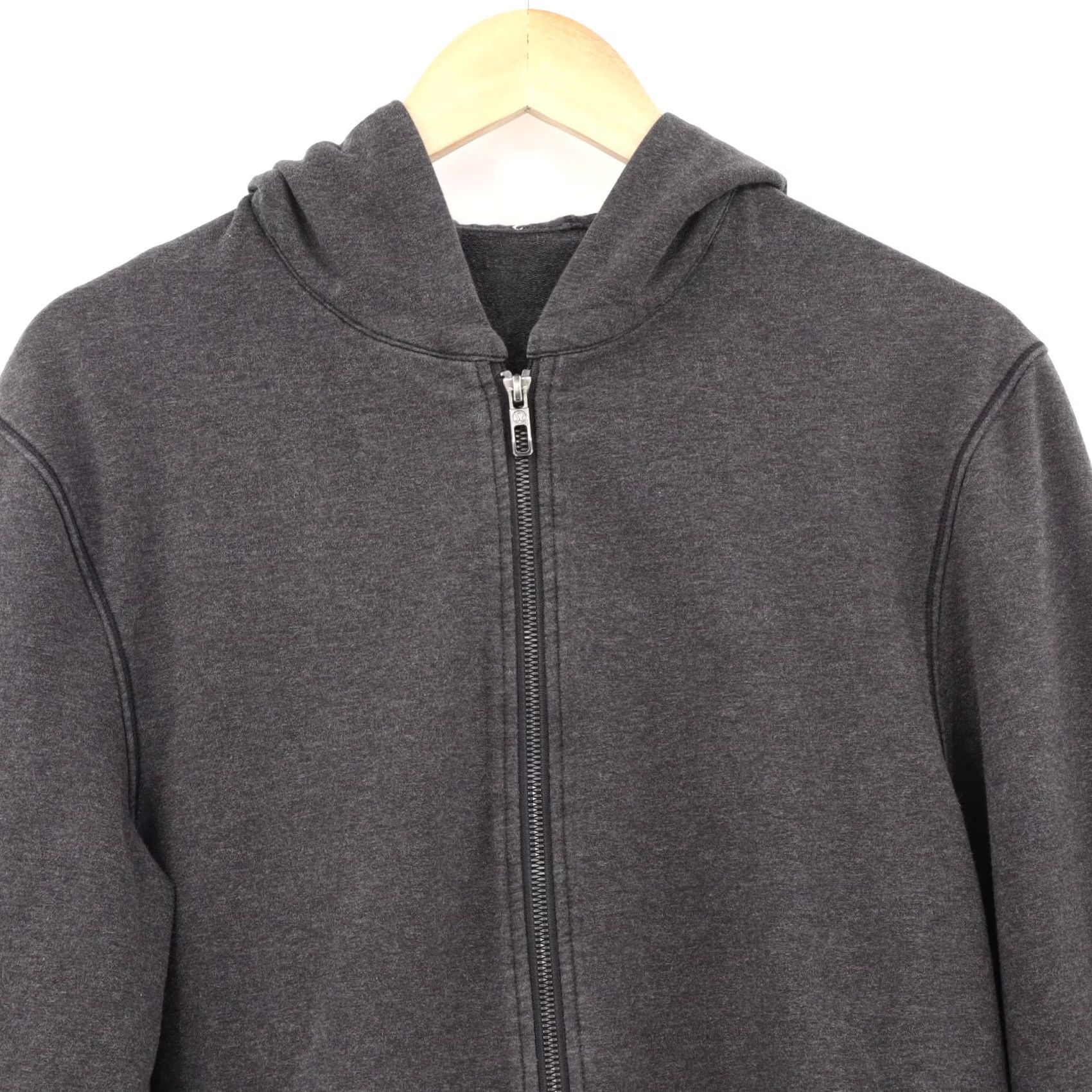 Lululemon Lululemon Hoodie Men's Cross Cut Long Sleeve Zip Hooded Pockets Gray Size M Regular Athletic Fit Front Logo Zip Size US M / EU 48-50 / 2 - 3 Thumbnail