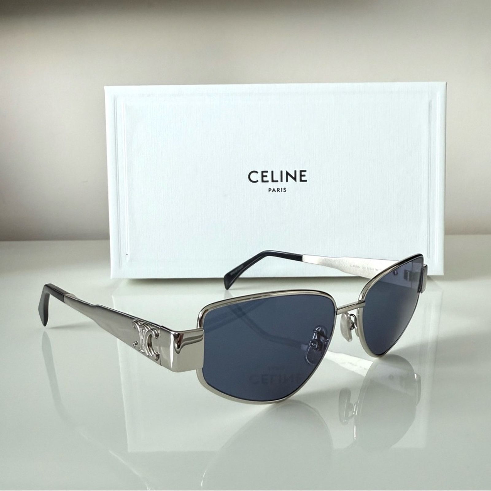 Celine NEW!!! Celine metal Triomphe sunglasses CL40293U 16V 650$ Size ONE SIZE - 3 Thumbnail