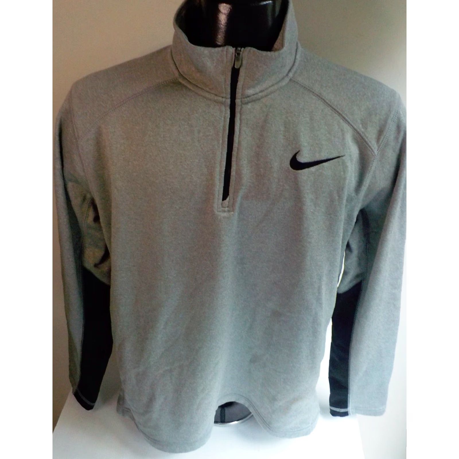 Nike VINTAGE Nike Therma-Fit 1/4 Zip Pullover Gray/Black Mens Large Sweatshirt Polyester Mock Neck Size US L / EU 52-54 / 3 - 2 Thumbnail