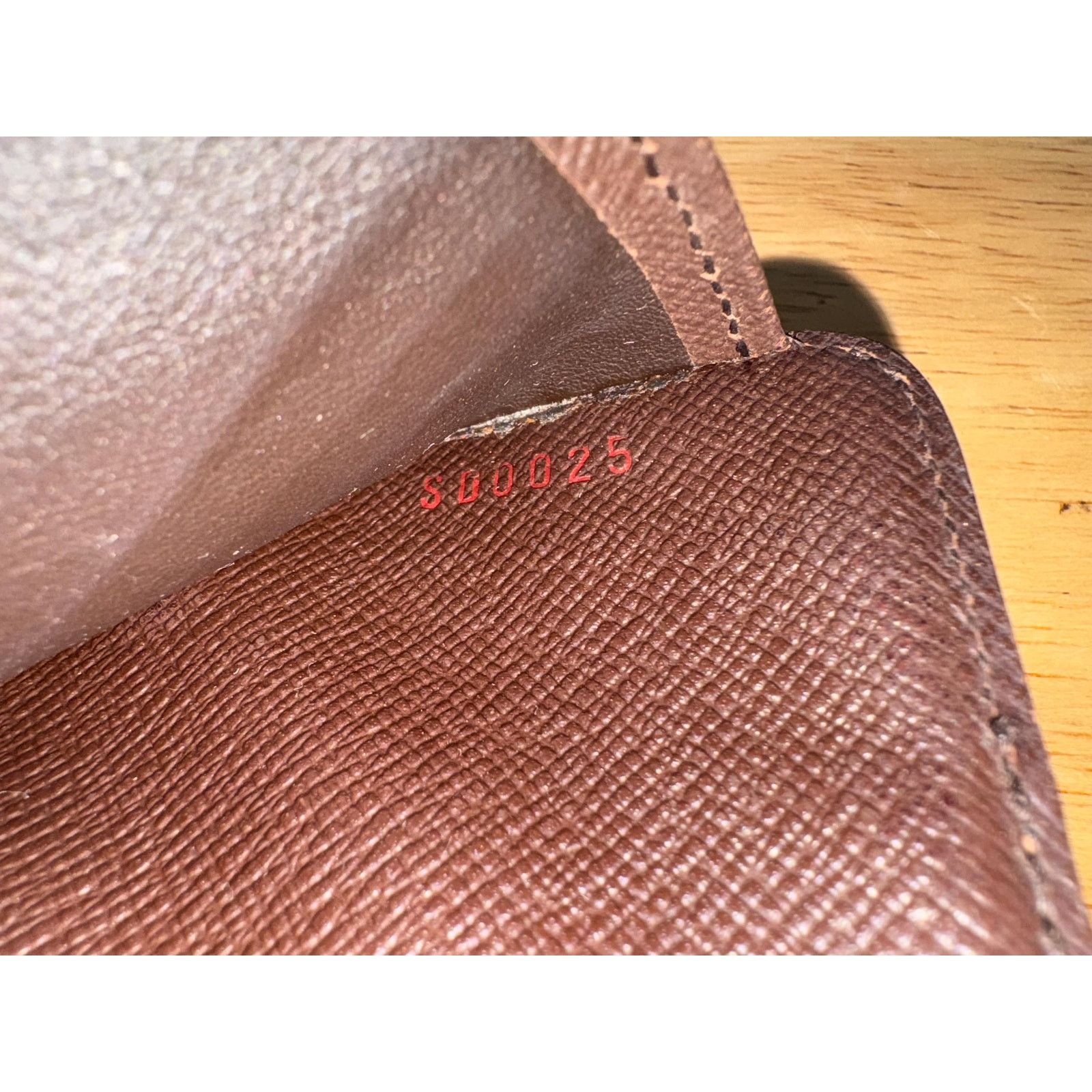 Louis Vuitton Authentic Louis Vuitton Compact Zip Damier Ebene Wallet Size ONE SIZE - 4 Thumbnail