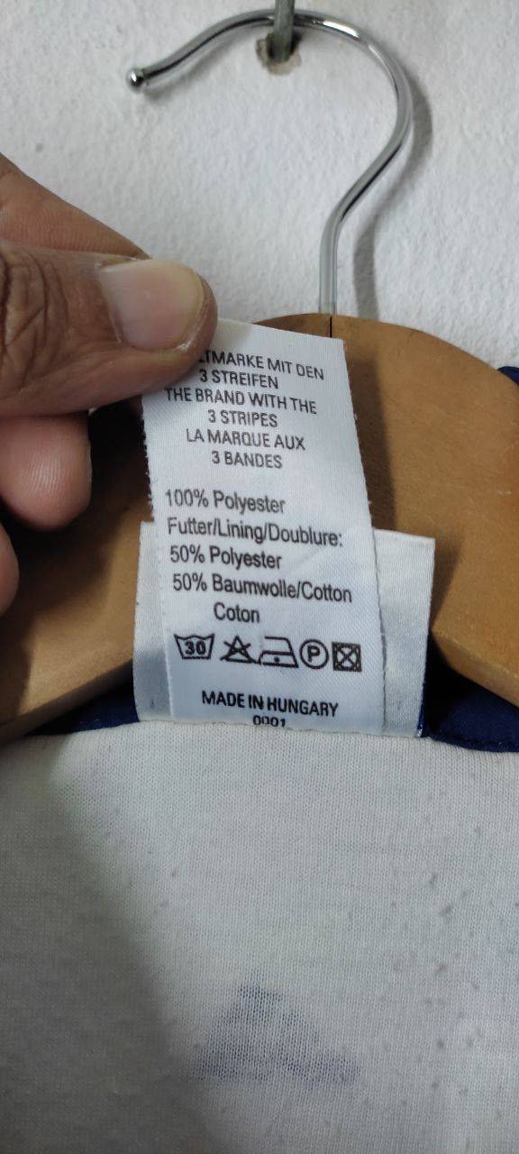 Vintage VINTAGE ADIDAS 90S MADE IN HUNGARY SLEEVELESS JACKET Size US M / EU 48-50 / 2 - 11 Thumbnail