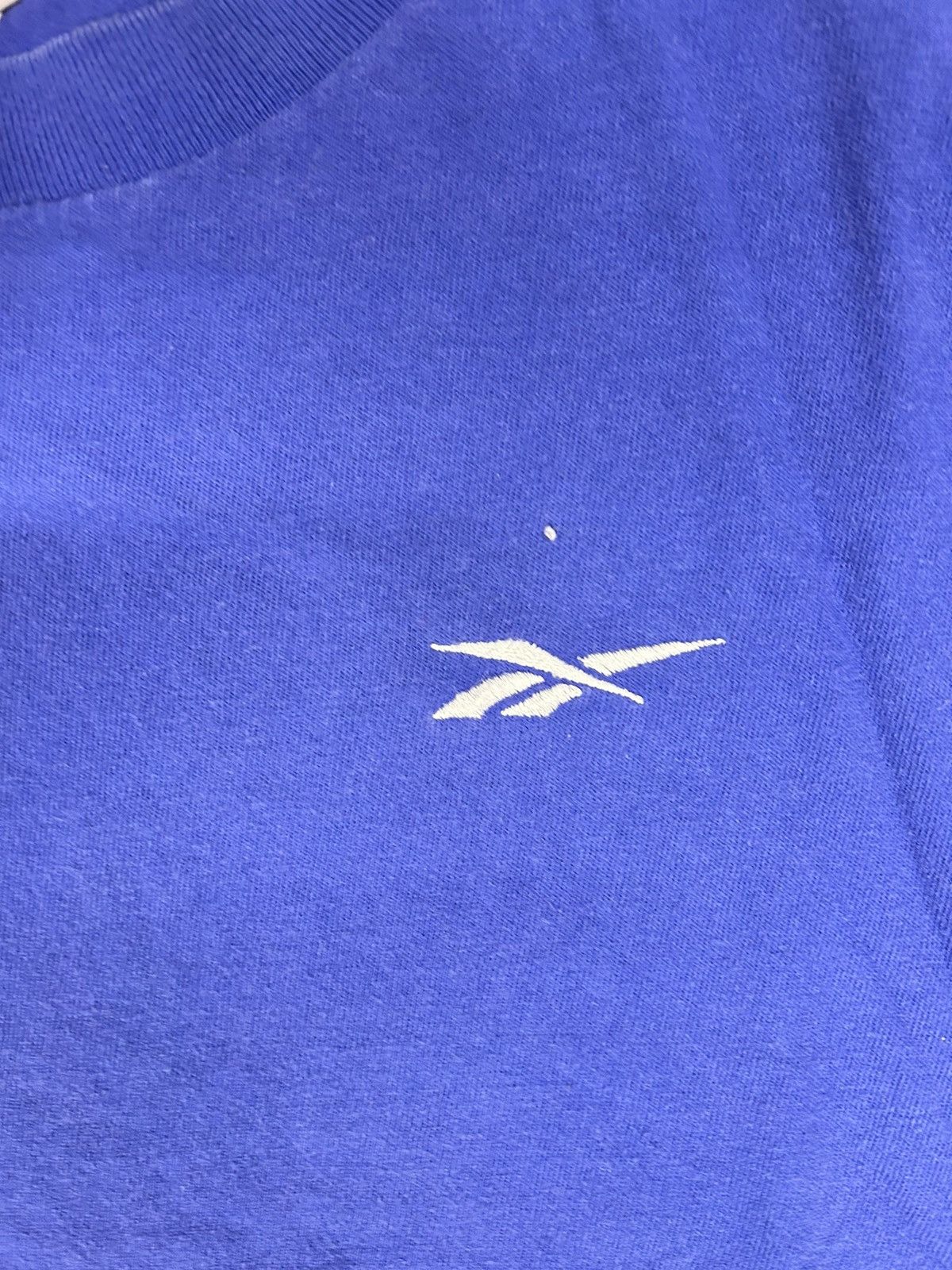 Reebok × Vintage Crazy Vintage Y2K Essential Reebok Small Logo Blue Tee Shirt Size US M / EU 48-50 / 2 - 2 Thumbnail