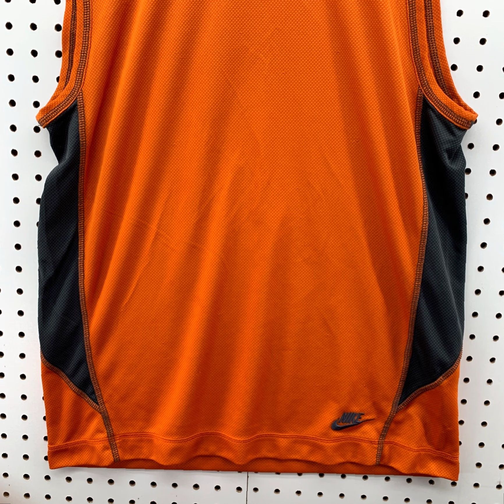 Nike VINTAGE Nike Basketball Sleeveless T-Shirt Mens Medium Orange 90s Sports Active Size US M / EU 48-50 / 2 - 3 Thumbnail