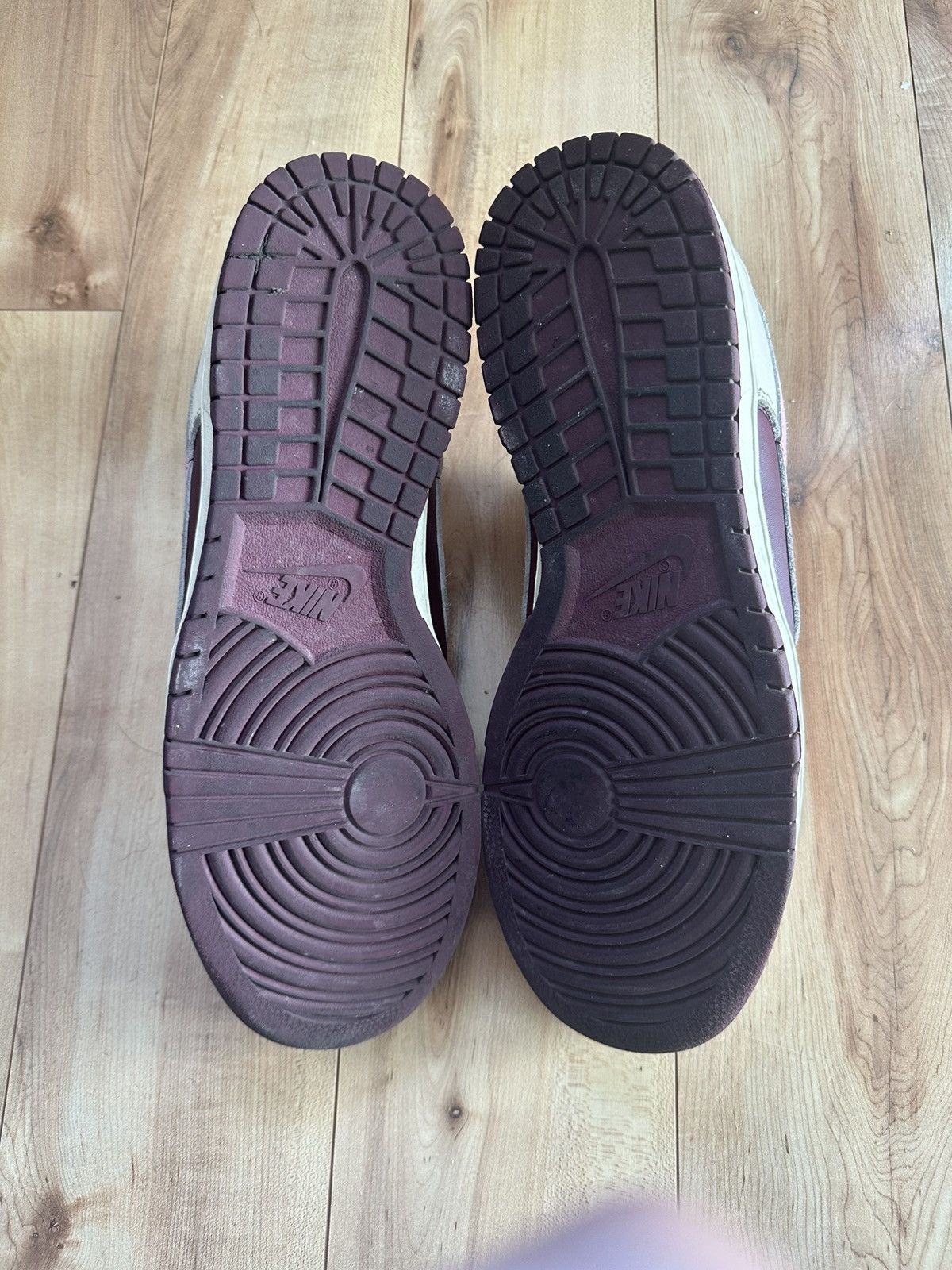Nike Dunk Low Premium 'Valentine's Day Size US 12 / EU 45 - 5 Thumbnail