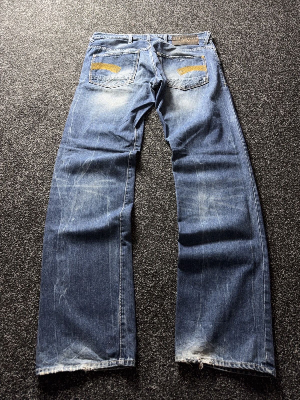 G-Star Vintage 00s G-Star Raw Distressed Light Wash Tapered Jeans Size US 33 - 13 Thumbnail