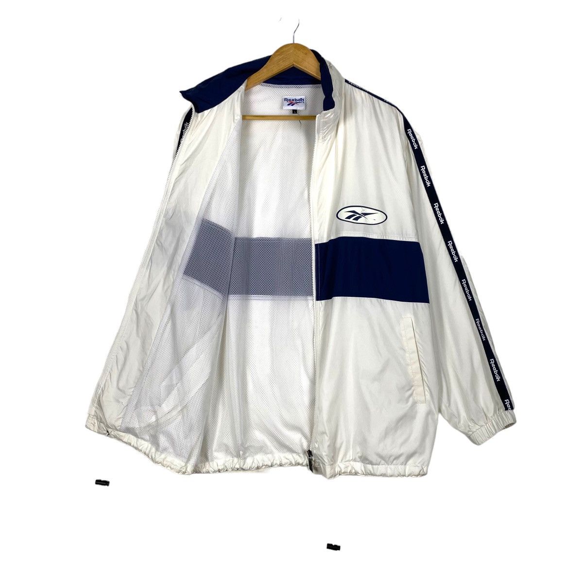 Reebok VINTAGE 90s REEBOK SMALL LOGO ZIPPER JACKET SIZE L Size US M / EU 48-50 / 2 - 10 Thumbnail