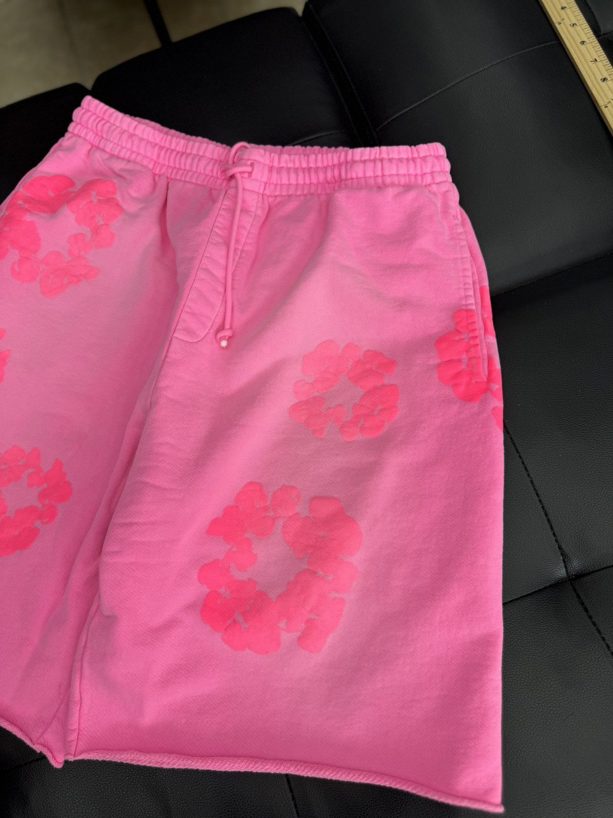 DENIM TEARS Denim Tears 2025 Cotton Wreath Shorts Pink Size Medium