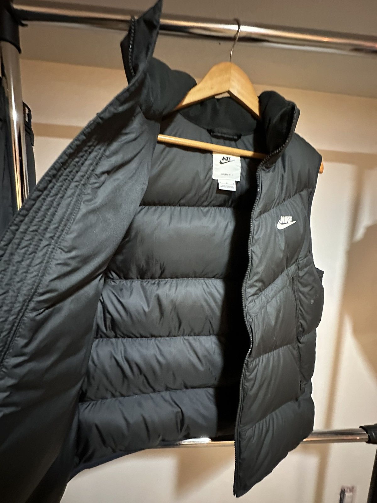 Nike Nike Storm-FIT Windrunner vest Size US M / EU 48-50 / 2 - 4 Thumbnail