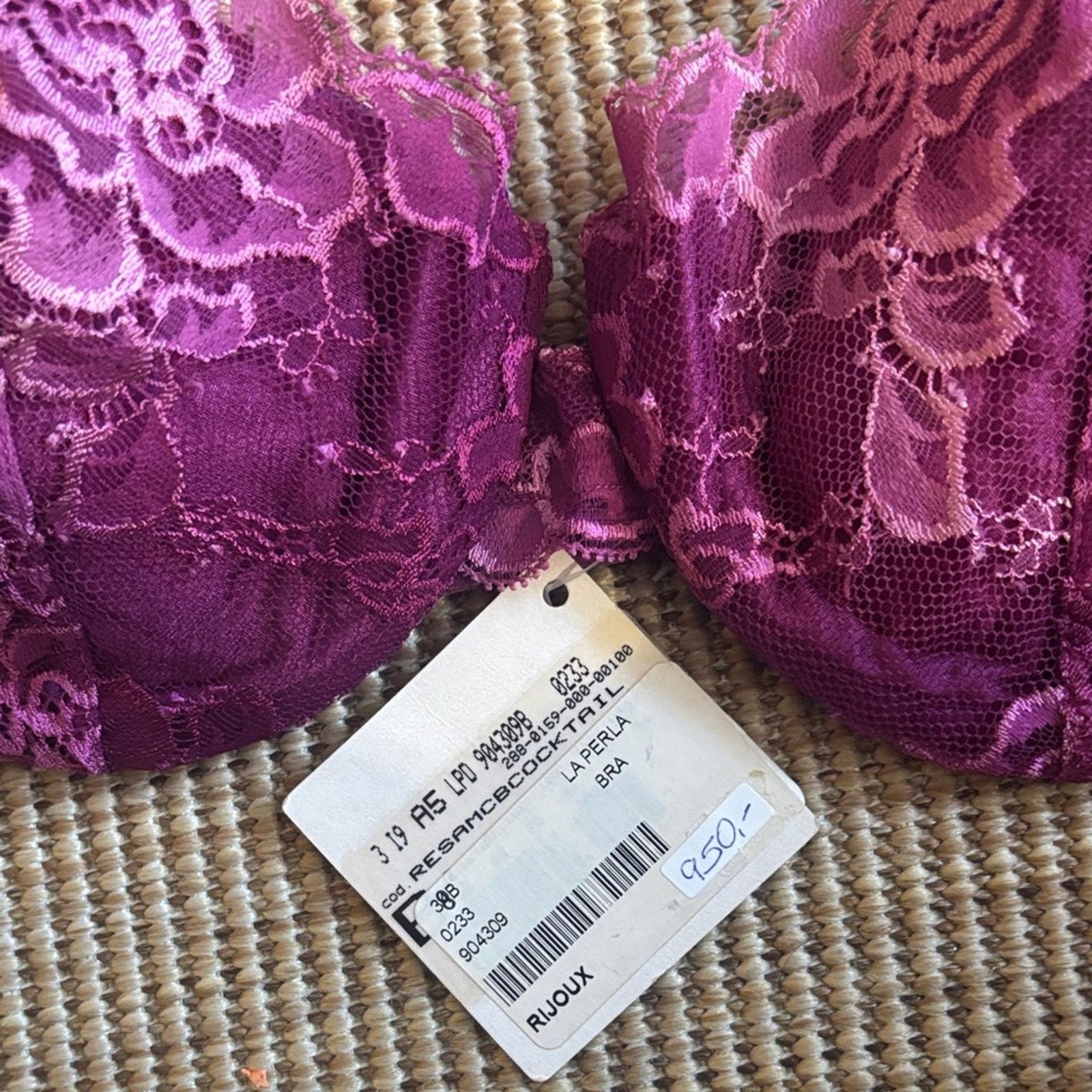 La Perla NWT La Perla Magenta Lace Bra 38B Size ONE SIZE - 7 Thumbnail