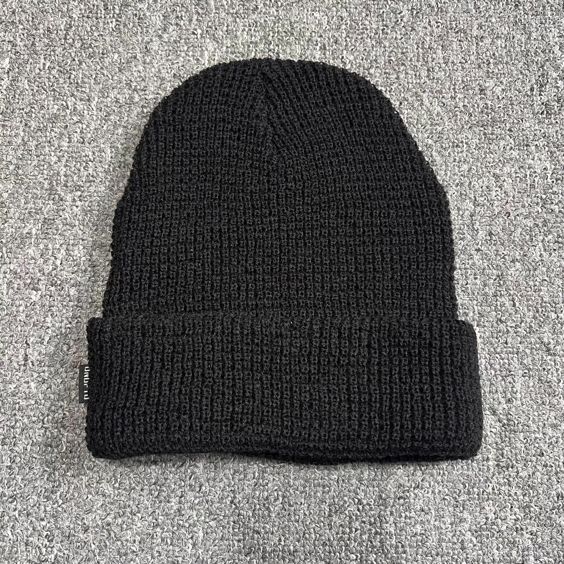Undefeated Undefeated Embroidered Knitted Beanie Three colors Q7 Size ONE SIZE - 5 Thumbnail