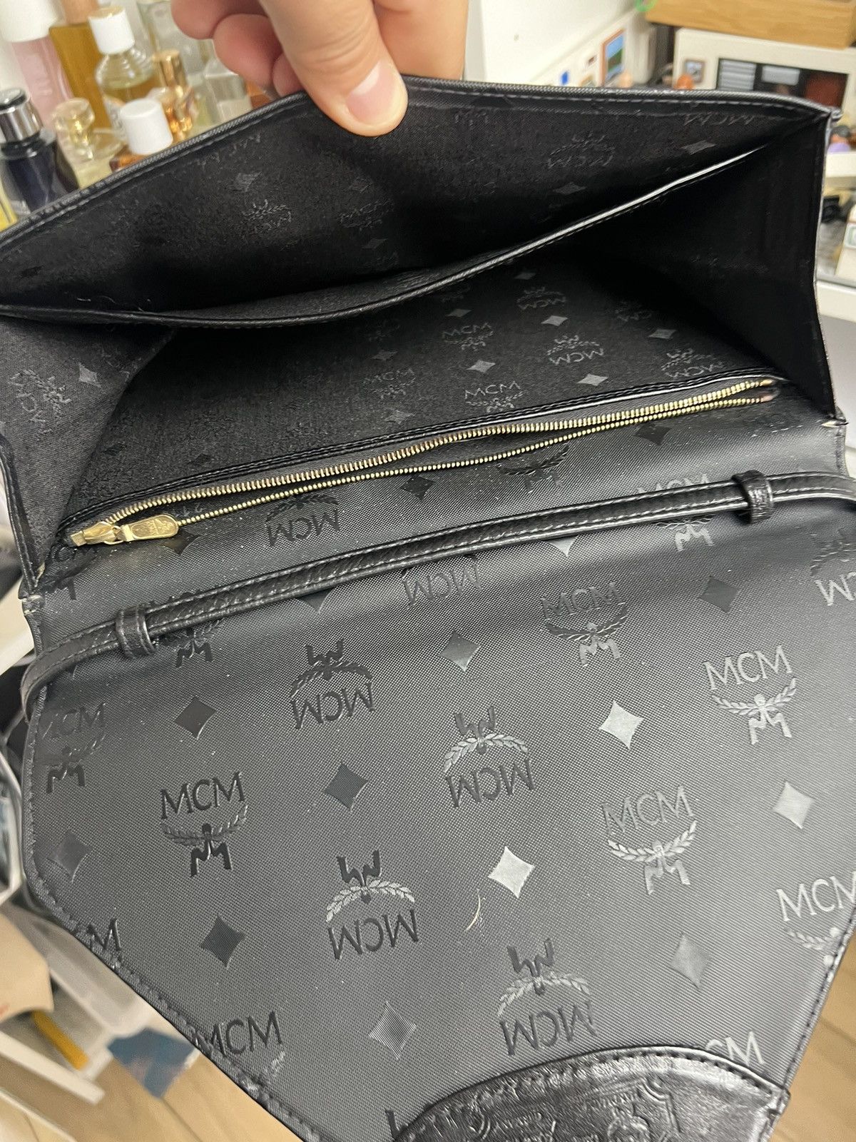 Designer × MCM × Vintage Vintage 90s MCM monogram crossbody bag designer old money y2k Size ONE SIZE - 12 Thumbnail