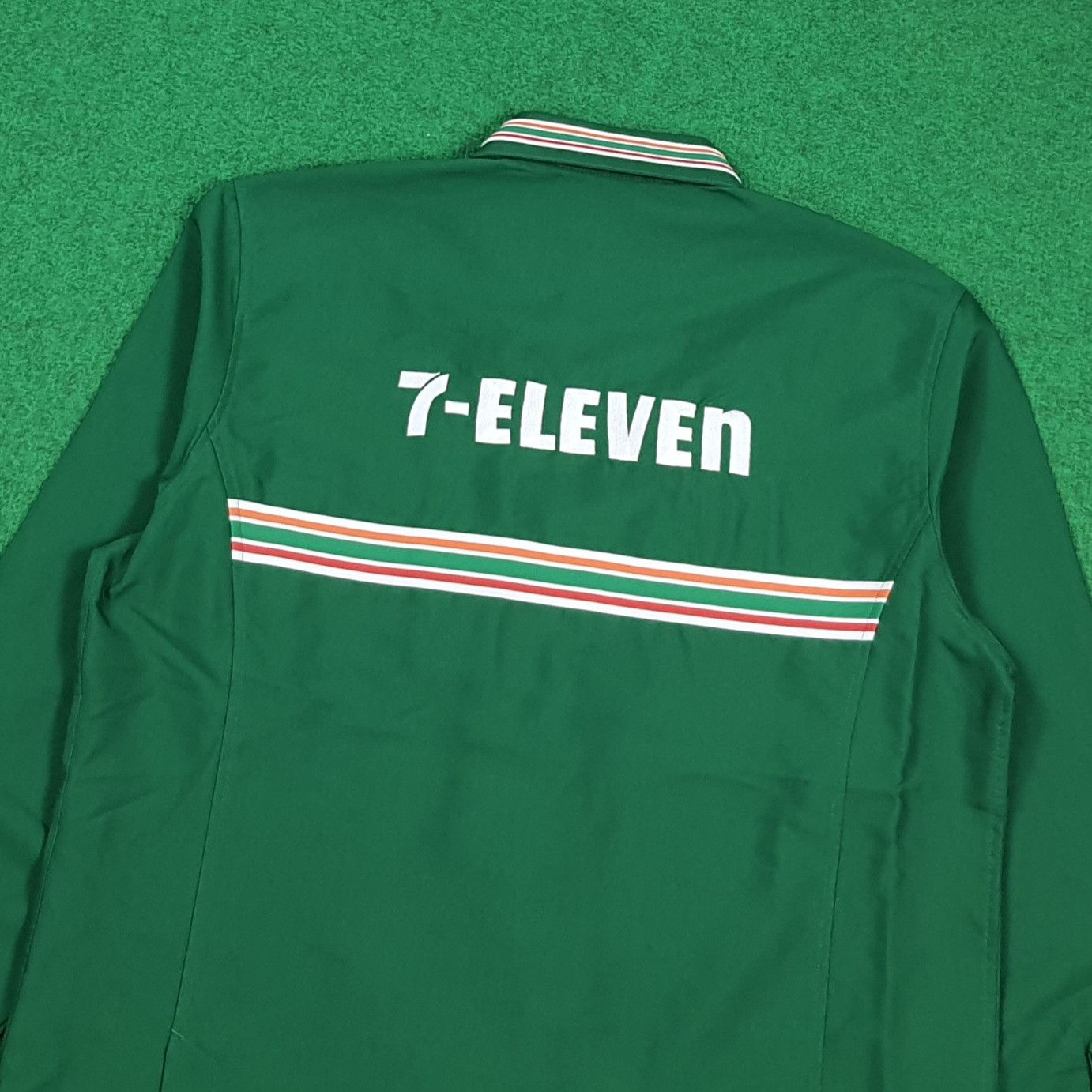 Japanese Brand Vintage 7-Eleven Japan Worker Uniform Zipper Jacket E1A23 Size US M / EU 48-50 / 2 - 4 Thumbnail