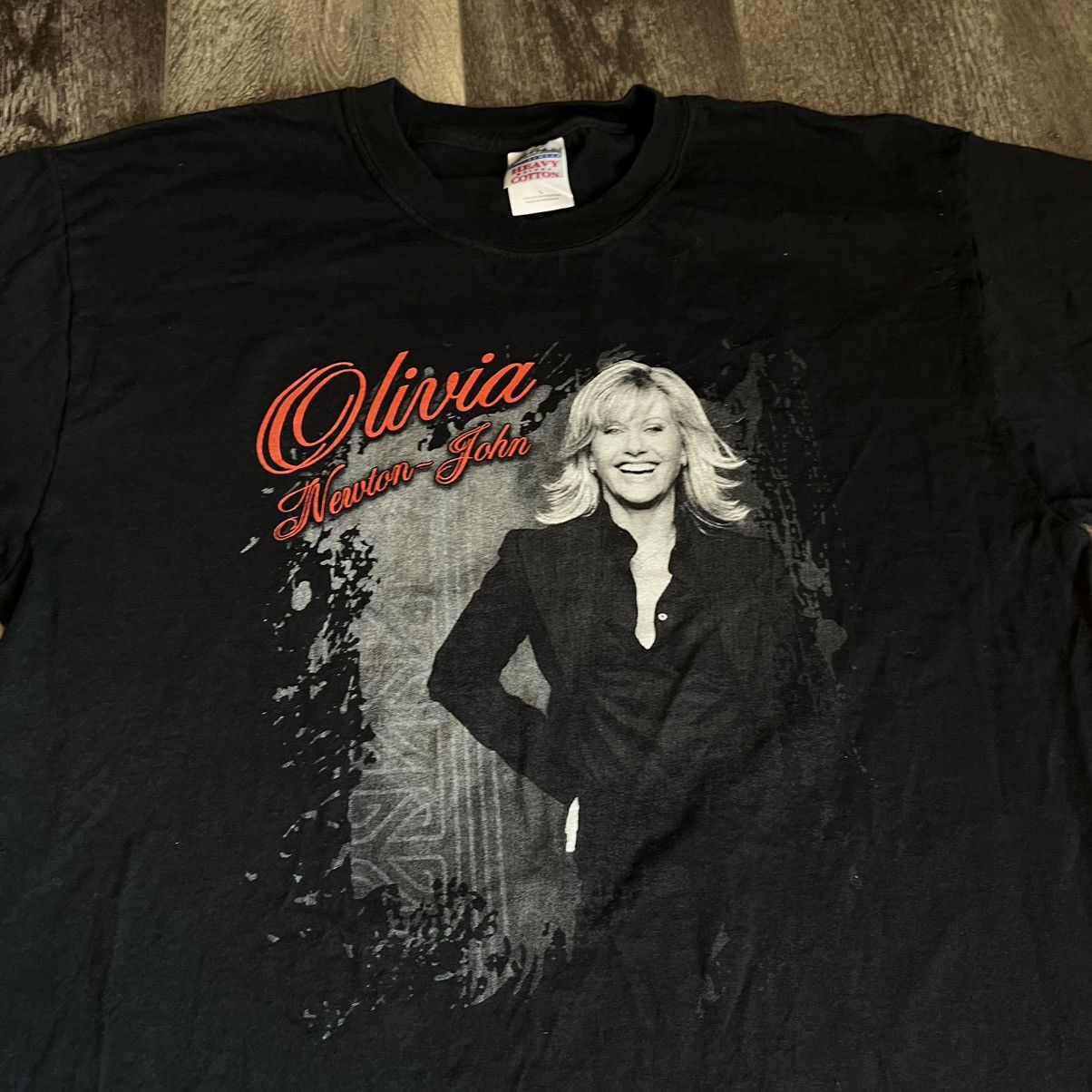 Band Tees Vintage 2000s Olivia Newton-John Band Graphic Tour Tee Shirt Size US L / EU 52-54 / 3 - 3 Thumbnail