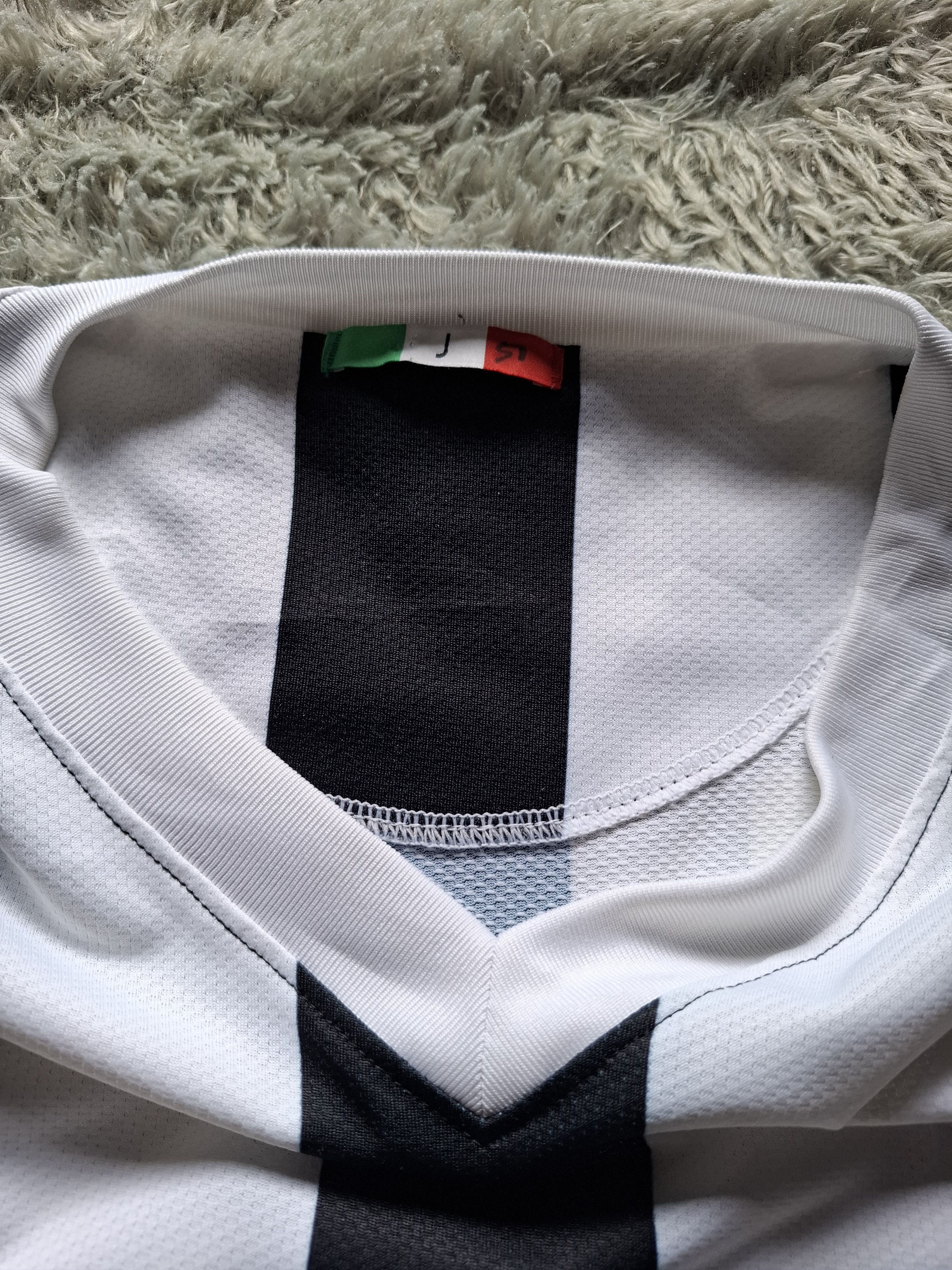 Nike Juventus 2009-10 home kit Size US L / EU 52-54 / 3 - 3 Thumbnail