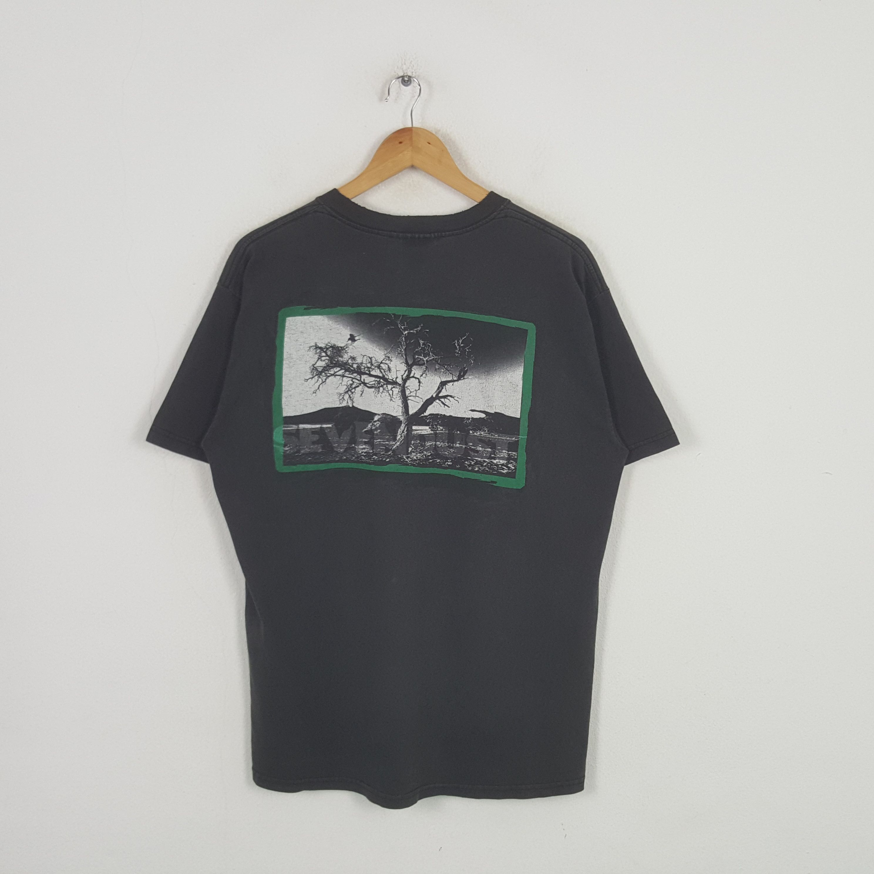 Band Tees Vintage Sevendust American Rock Band Tshirt RR4 Size US L / EU 52-54 / 3 - 3 Thumbnail