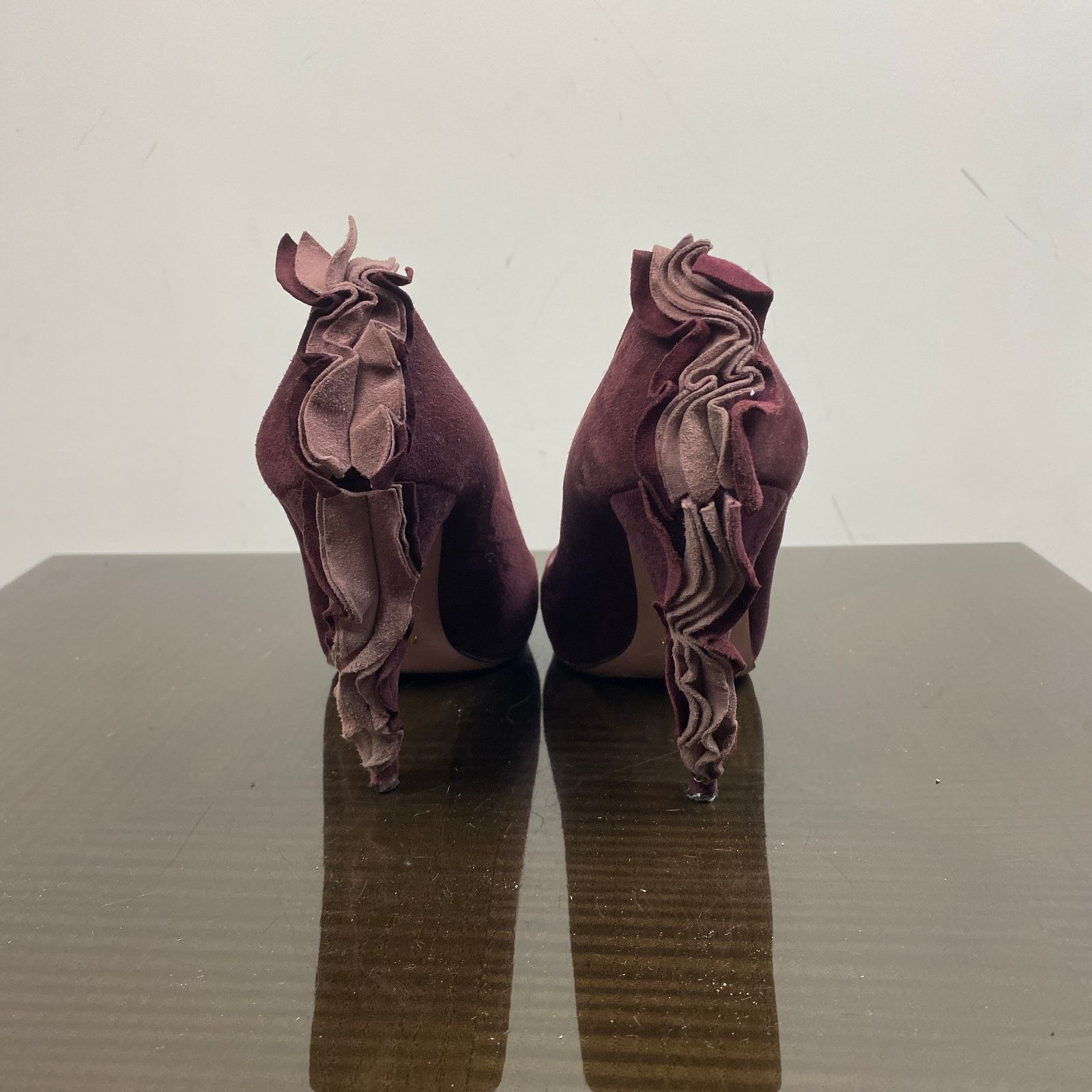 Prada Prada Suede Ruffle Back Heels Women's 39 US 9 Designer Glam Size US 9 / IT 39 - 4 Thumbnail
