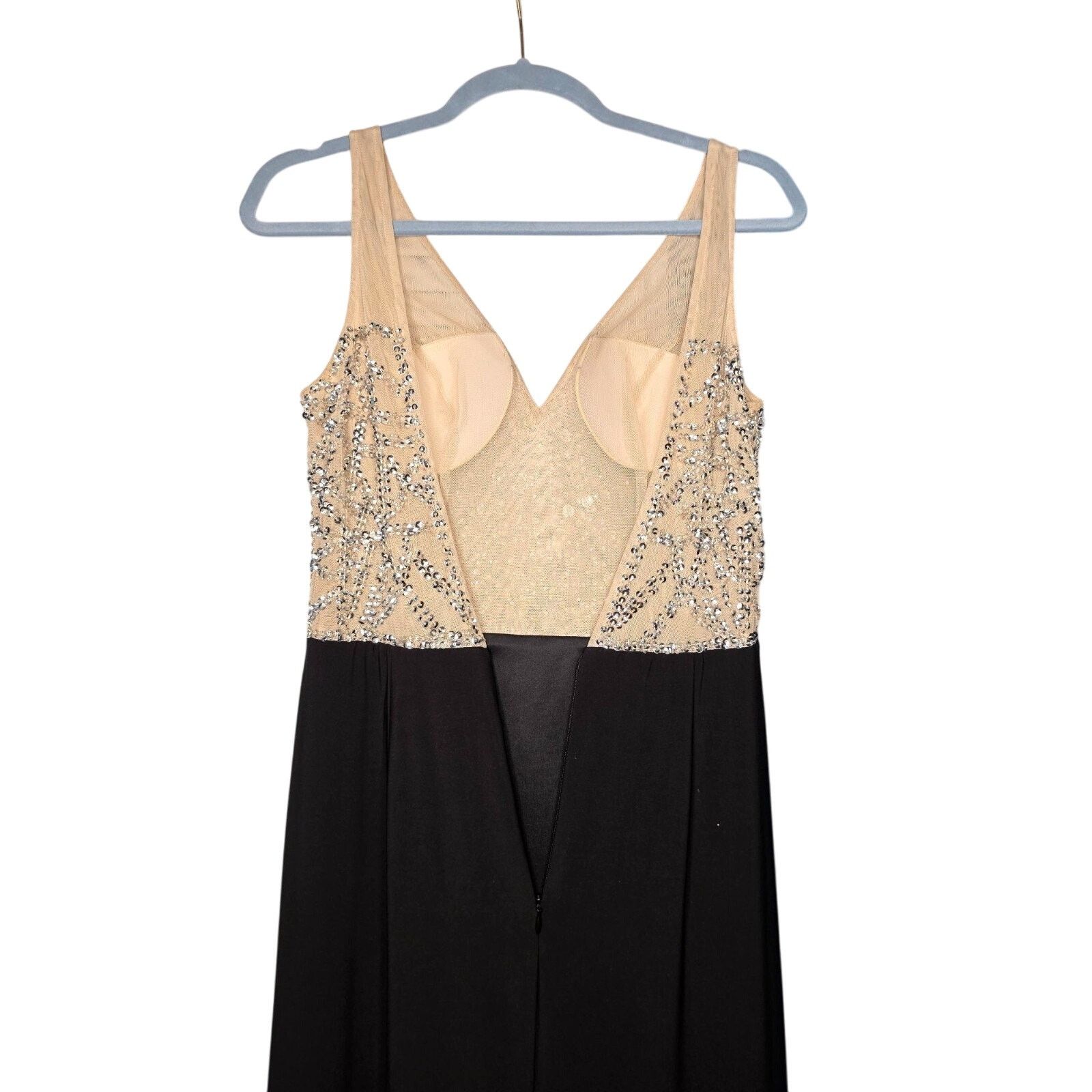 Adrianna Papell Adrianna Papell Beaded Gown V-Neck Sleeveless Dress Size 6 Size M / US 6-8 / IT 42-44 - 15 Thumbnail