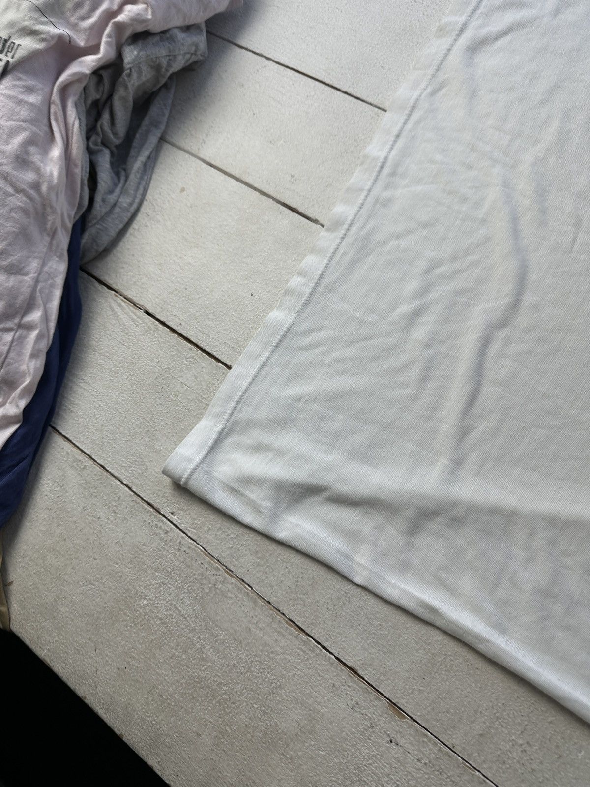 Band Tees 🚨VNTG Jimi Hendrix PAPER THIN WHITE MEN L TEE HOMENAJE Size US L / EU 52-54 / 3 - 12 Thumbnail
