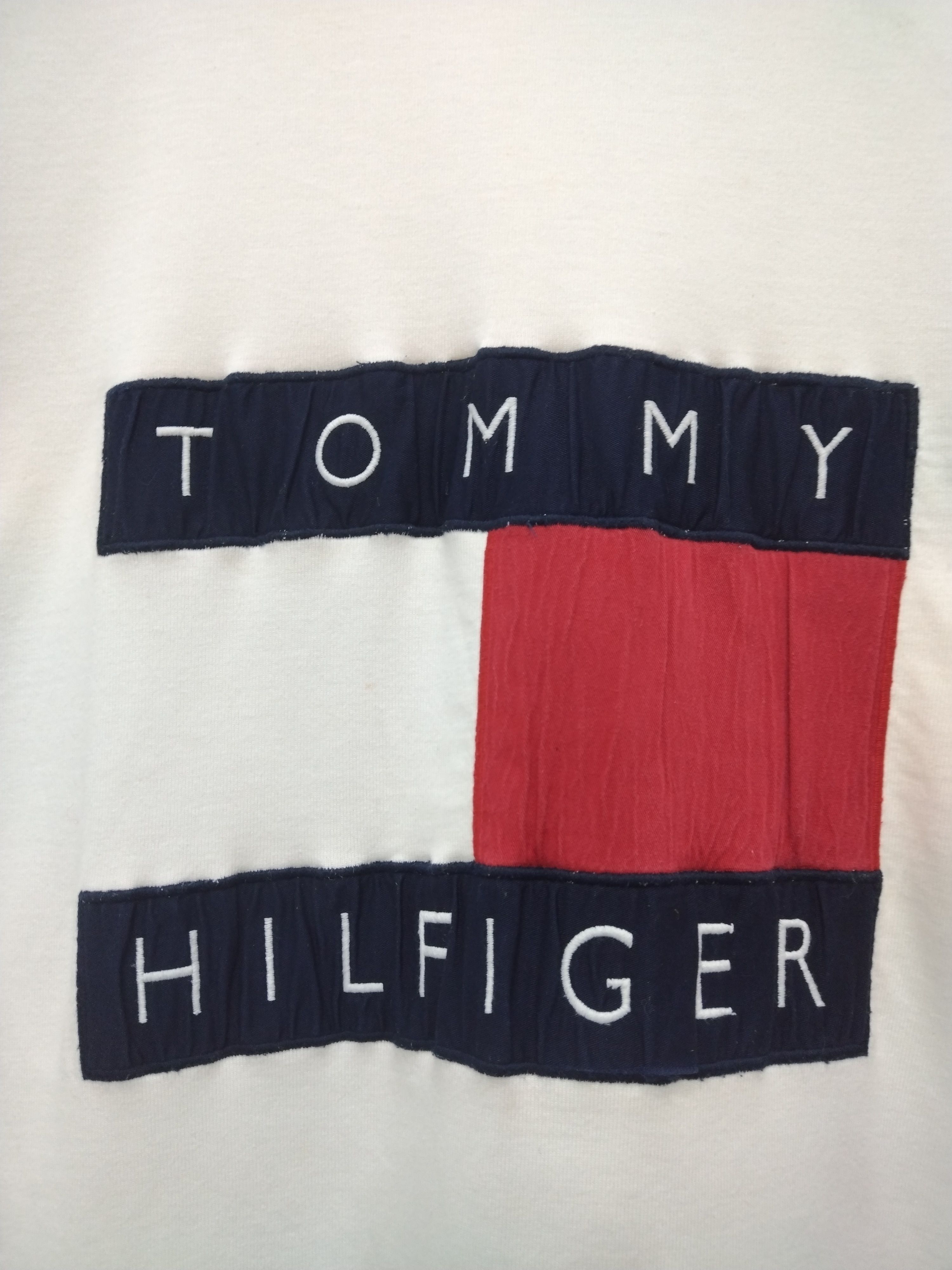 Designer × Tommy Hilfiger 🔥Send offer💥VINTAGE TOMMY HILFIGER LONG T SHIRT BIG LOGO Size US M / EU 48-50 / 2 - 7 Thumbnail