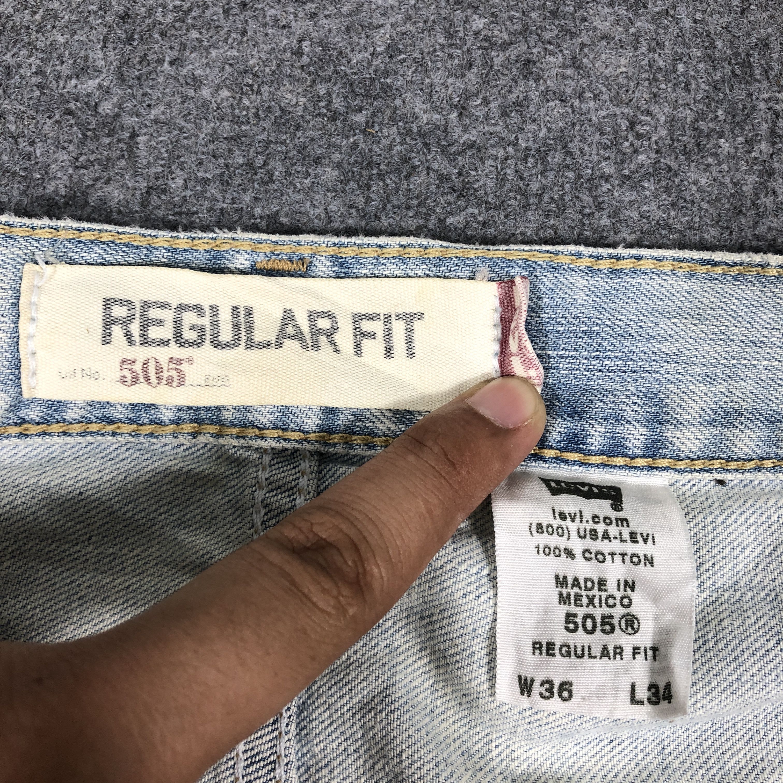 Levi's × Vintage Vintage Levis 505 Regular Fit Jeans L962 Size US 36 / EU 52 - 11 Thumbnail